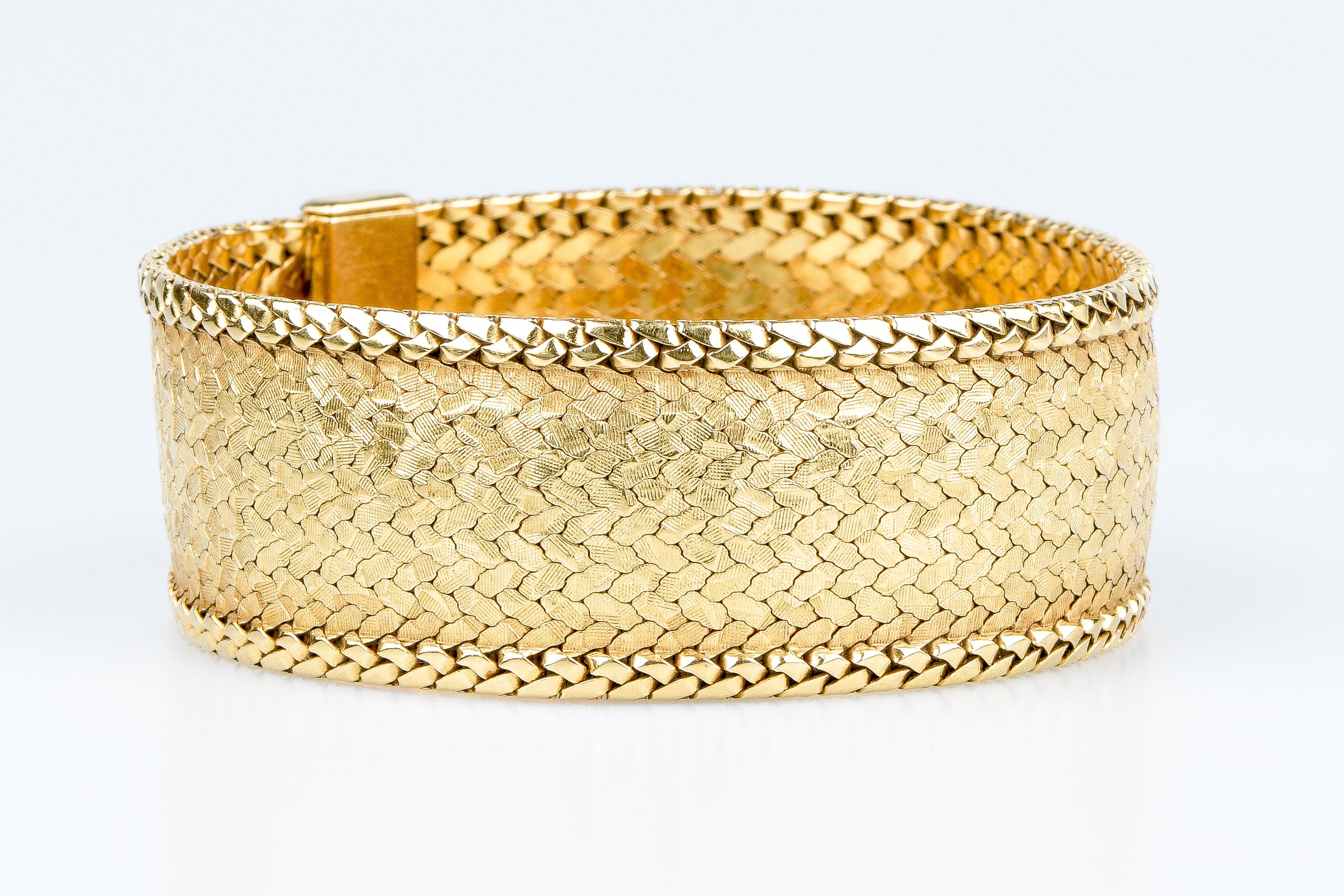 18 carat yellow gold cuff bracelet  8