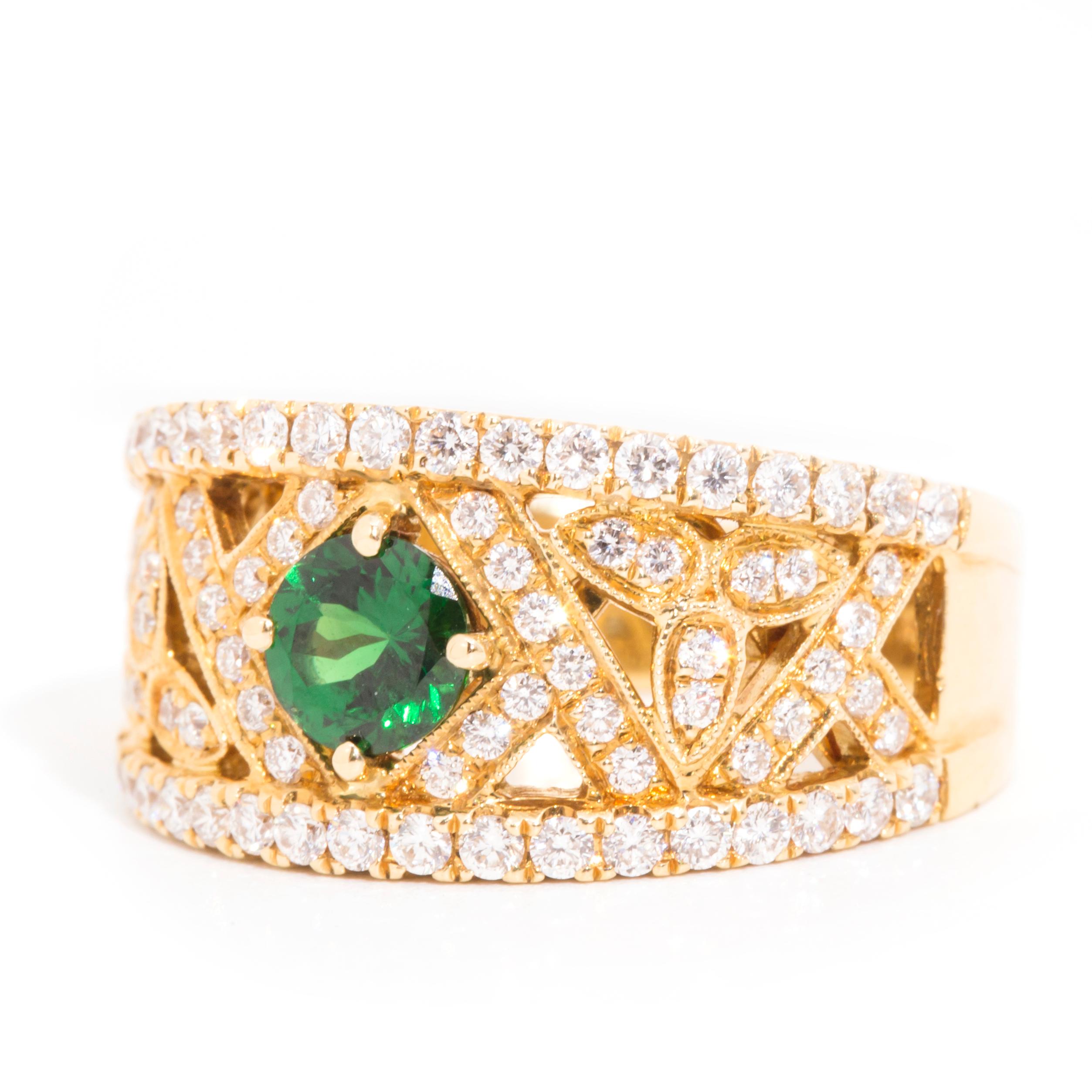 18 Carat Yellow Gold Deep Green Tsavorite and Diamond Vintage Cluster Band Ring In Good Condition In Hamilton, AU