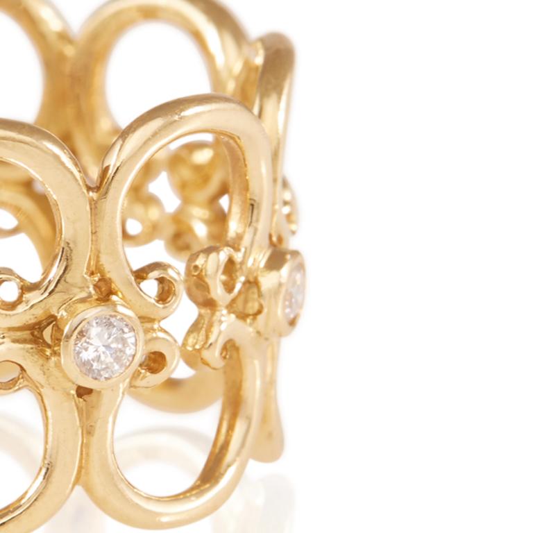 Filigraner Ring aus 18 Karat Gelbgold mit Diamant (Neobarock) im Angebot