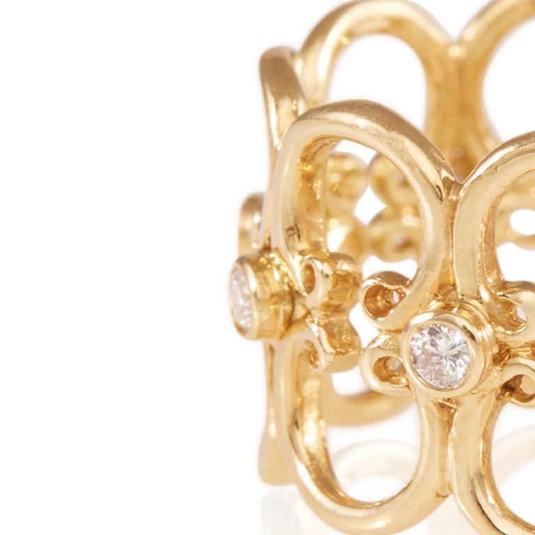 Filigraner Ring aus 18 Karat Gelbgold mit Diamant (Brillantschliff) im Angebot