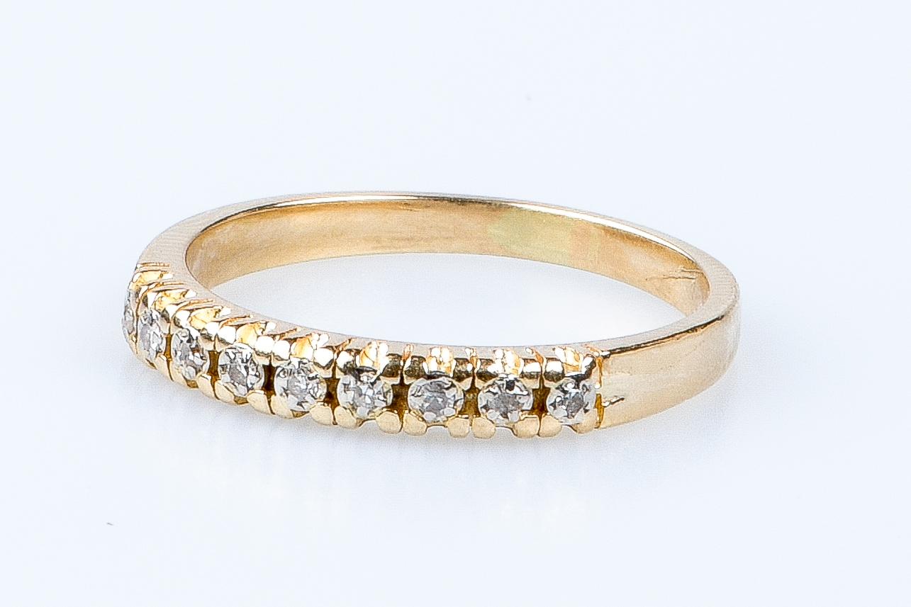 18 carat yellow gold diamond ring For Sale 6