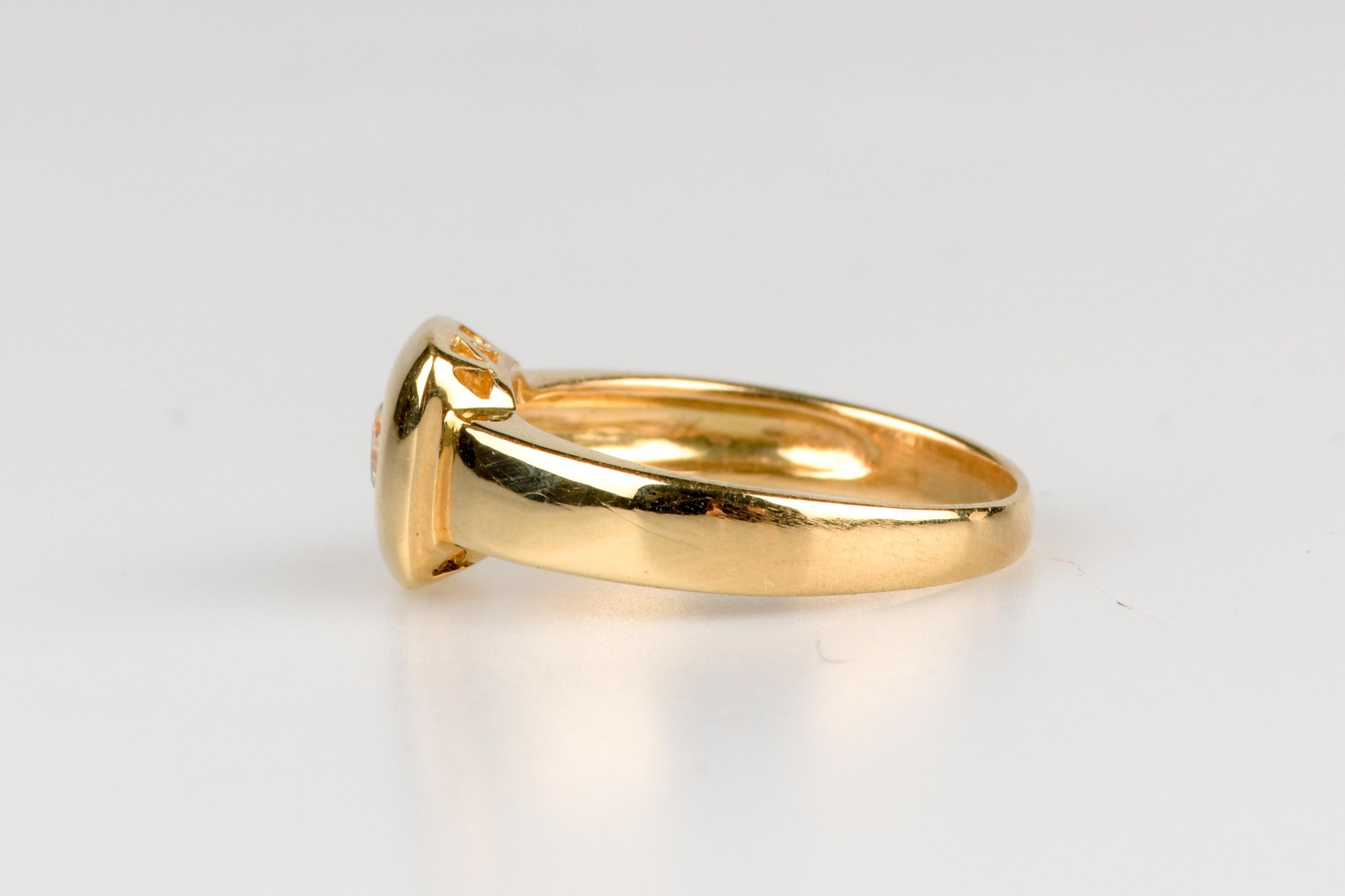 Women's 18 carat yellow gold diamond ring For Sale