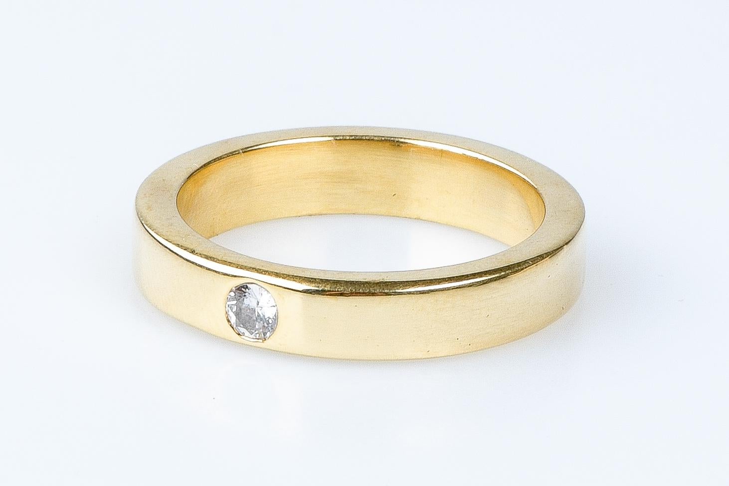 18 carat yellow gold diamond ring For Sale 2