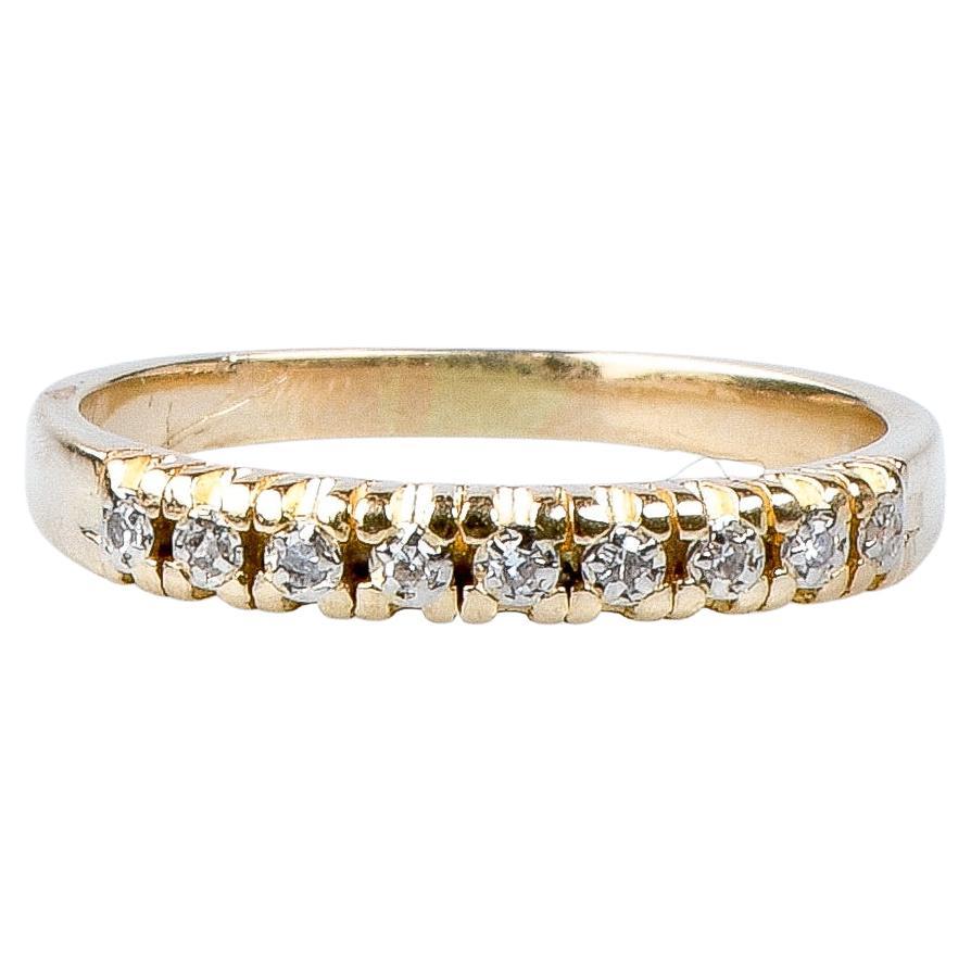 18 carat yellow gold diamond ring For Sale