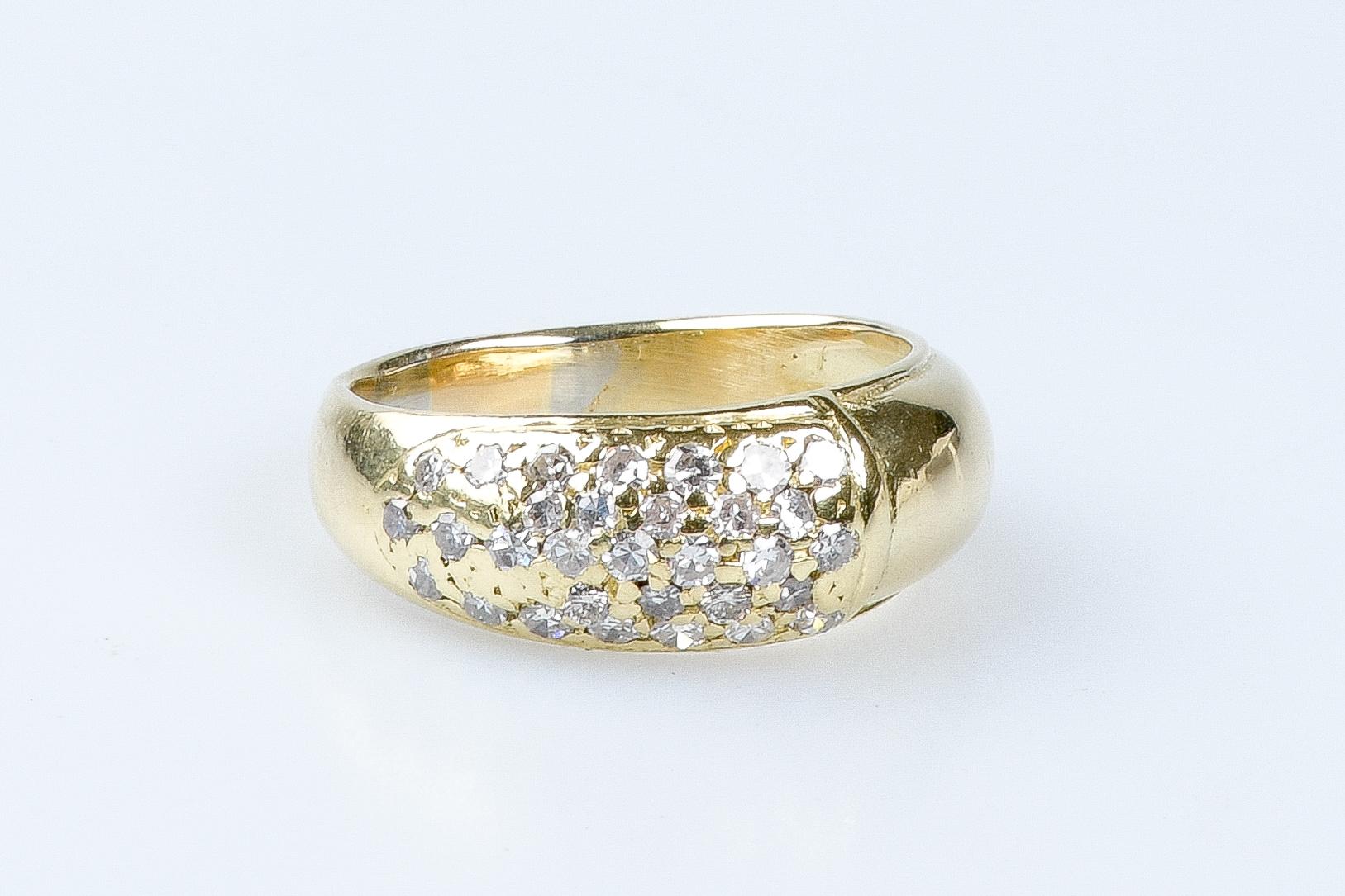 18 carat yellow gold diamonds ring In Excellent Condition For Sale In Monte-Carlo, MC