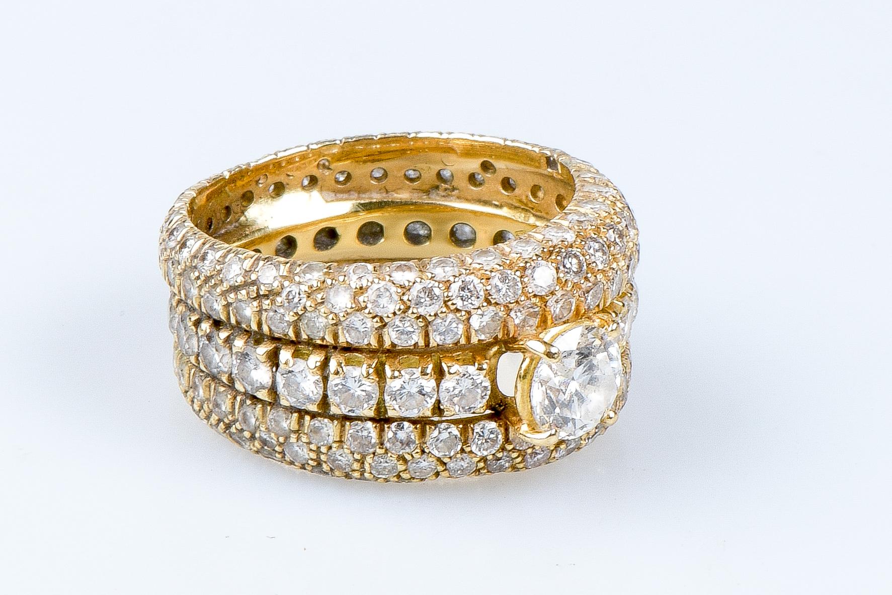 18 Karat Gelbgold Diamantring mit Diamanten Damen im Angebot
