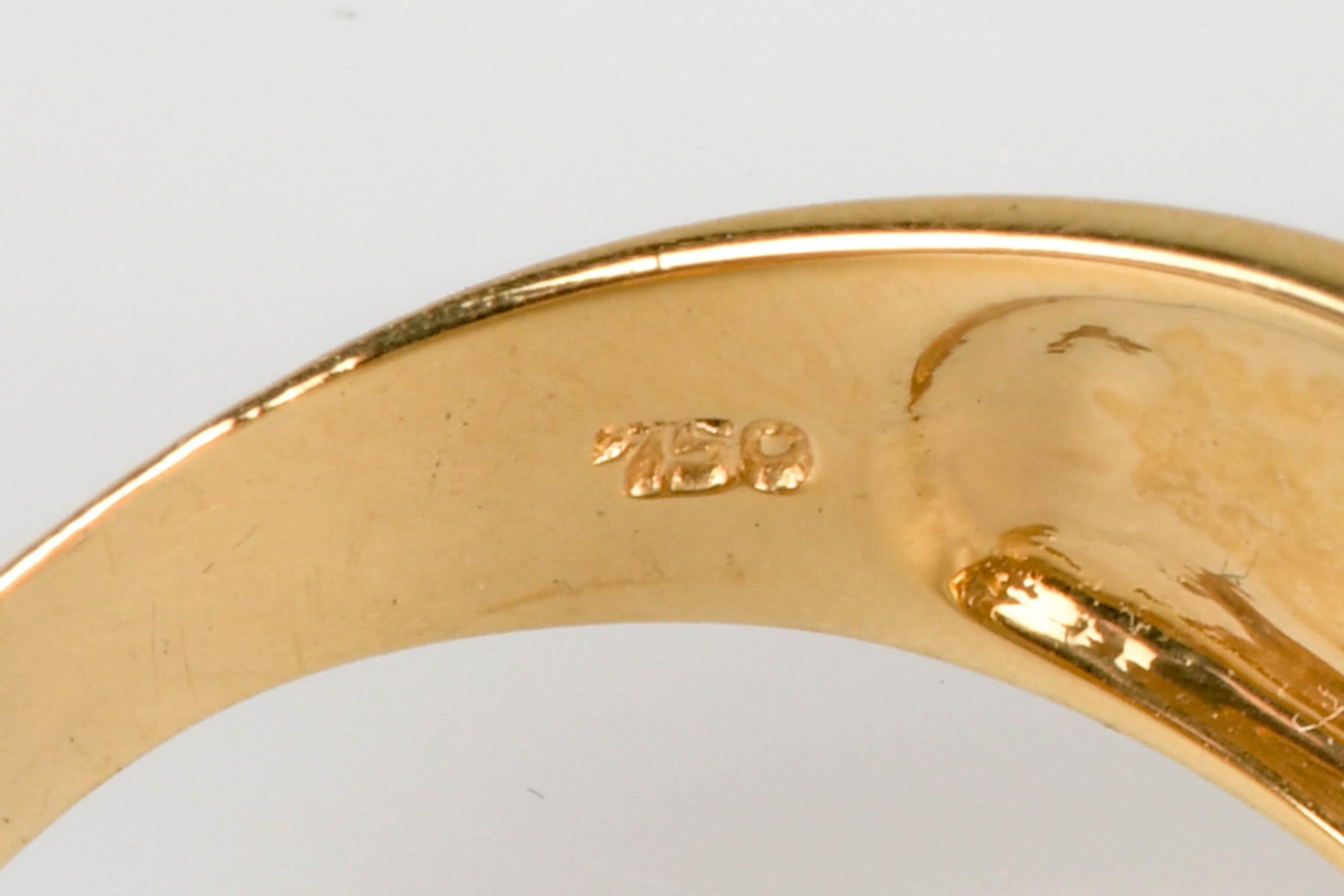 18 carat yellow gold diamonds ring For Sale 2