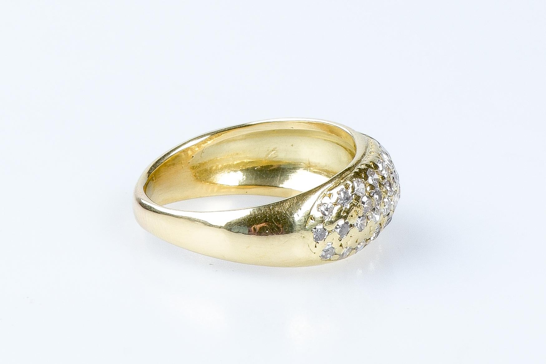 18 carat yellow gold diamonds ring For Sale 2