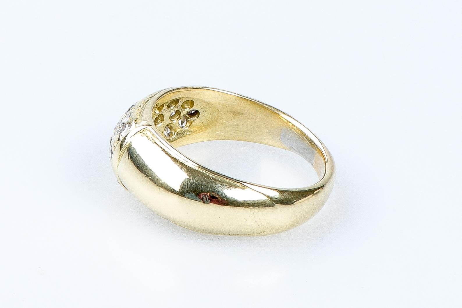18 carat yellow gold diamonds ring For Sale 4