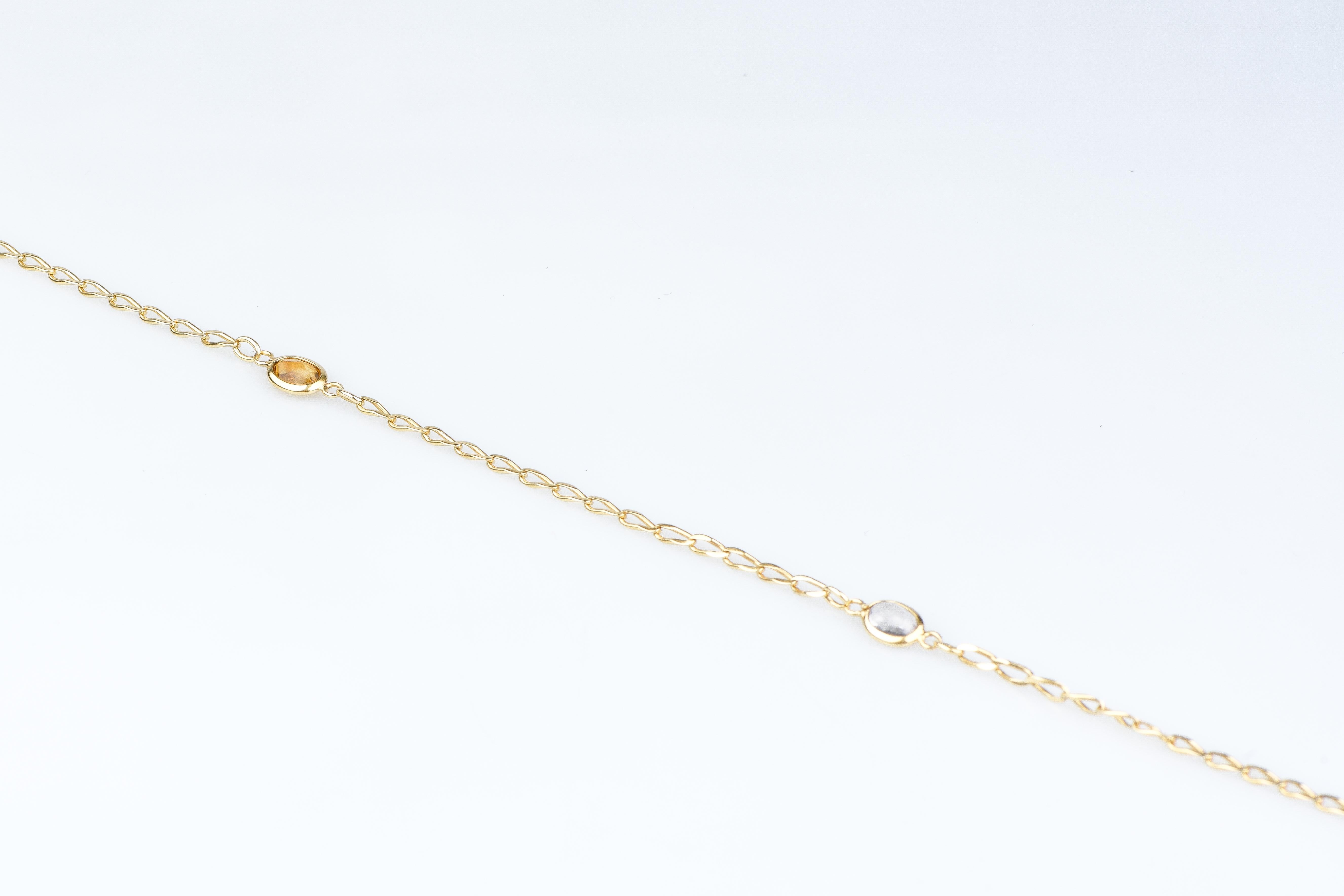  Bracelet double tour en or jaune 18 carats orné de 5 pierres semi-précieuses en vente 1