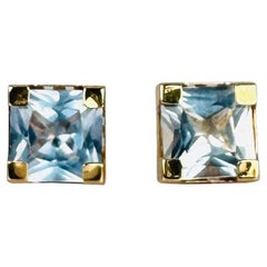 Boucles d'oreilles en or jaune 18 carats avec aigues-marines carrées facettées 4 carats