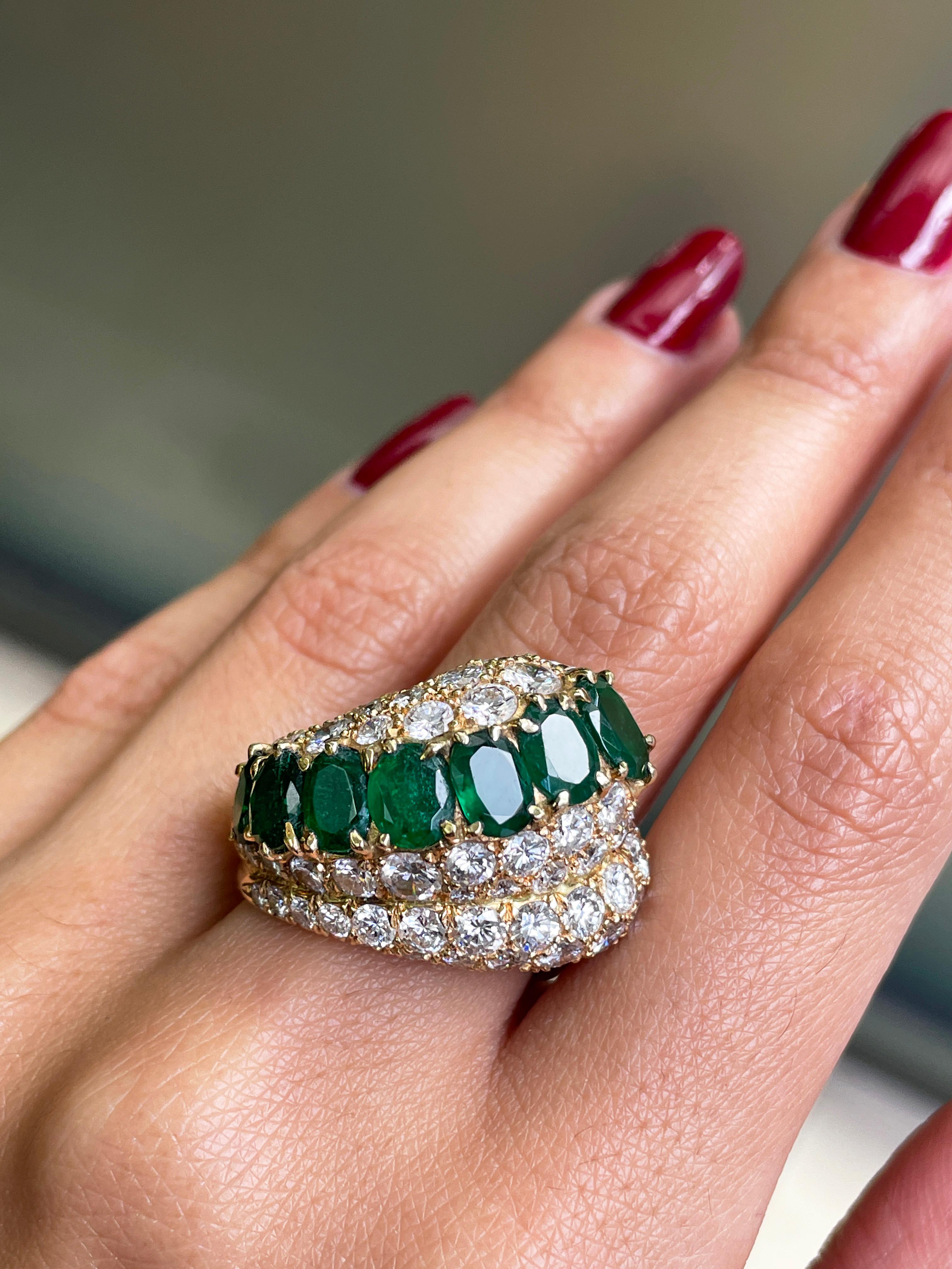 18 Karat Gelbgold Cocktail-Ring mit Smaragd und Diamant im Zustand „Gut“ im Angebot in London, GB