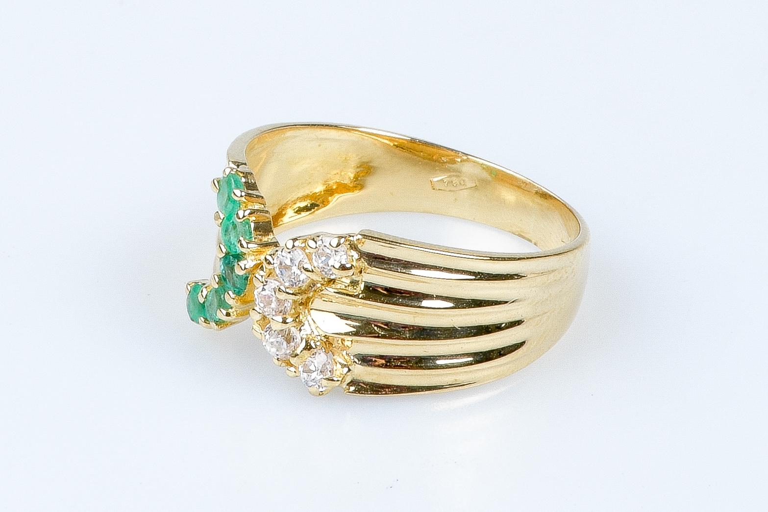 18 carat yellow gold emeralds and zirconium oxides ring For Sale 5