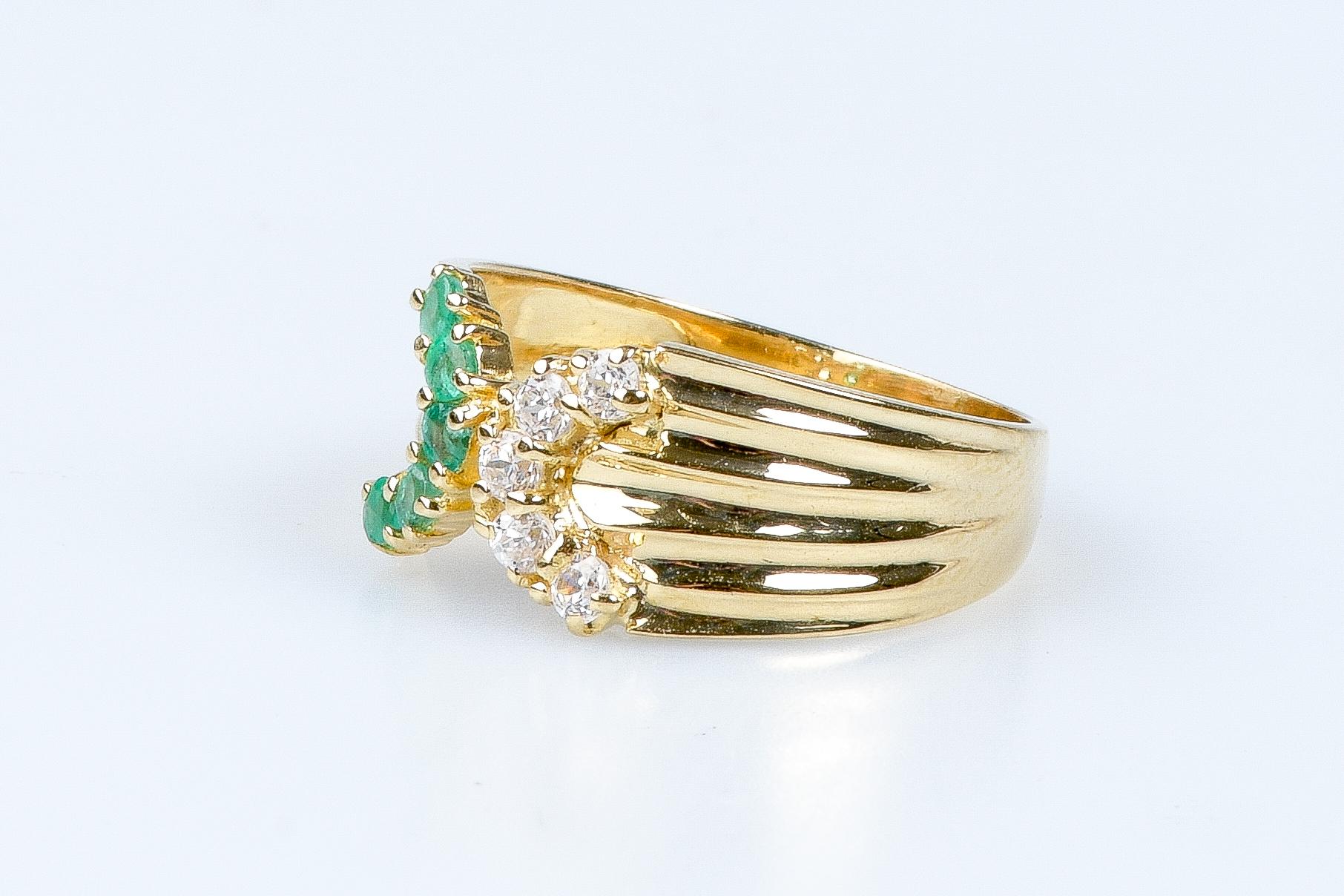 18 carat yellow gold emeralds and zirconium oxides ring For Sale 6