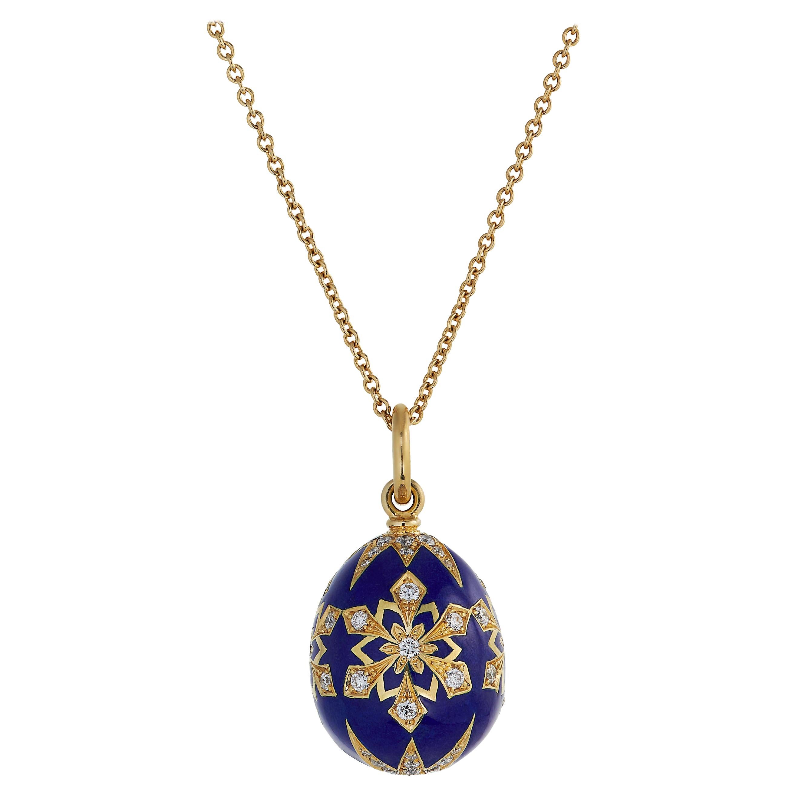 18 Carat Yellow Gold Enamelled Egg Pendant with Diamond-Set Detail For Sale