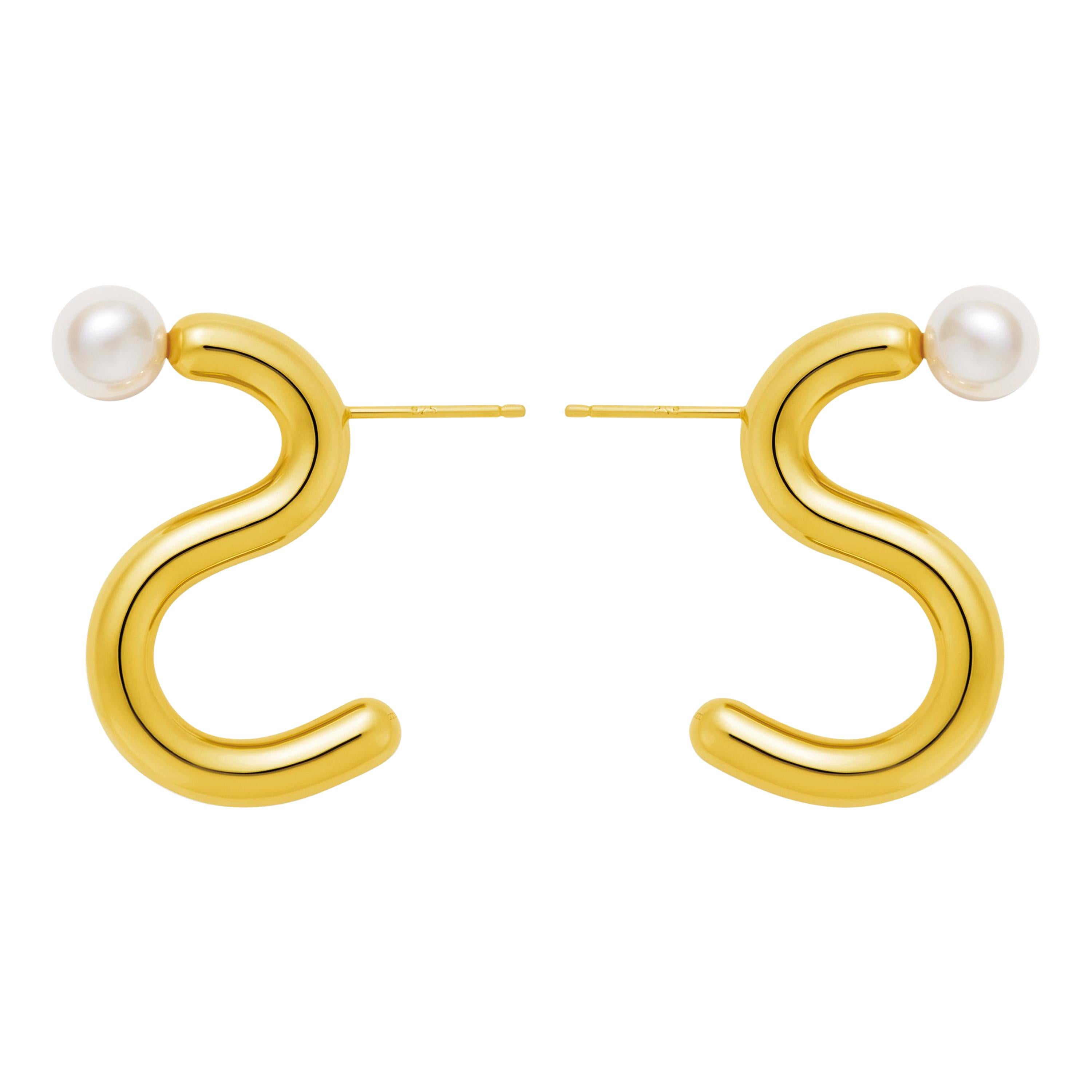 18 Carat yellow Gold Energetic Pearl Earrings For Sale