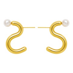 18 Carat yellow Gold Energetic Pearl Earrings