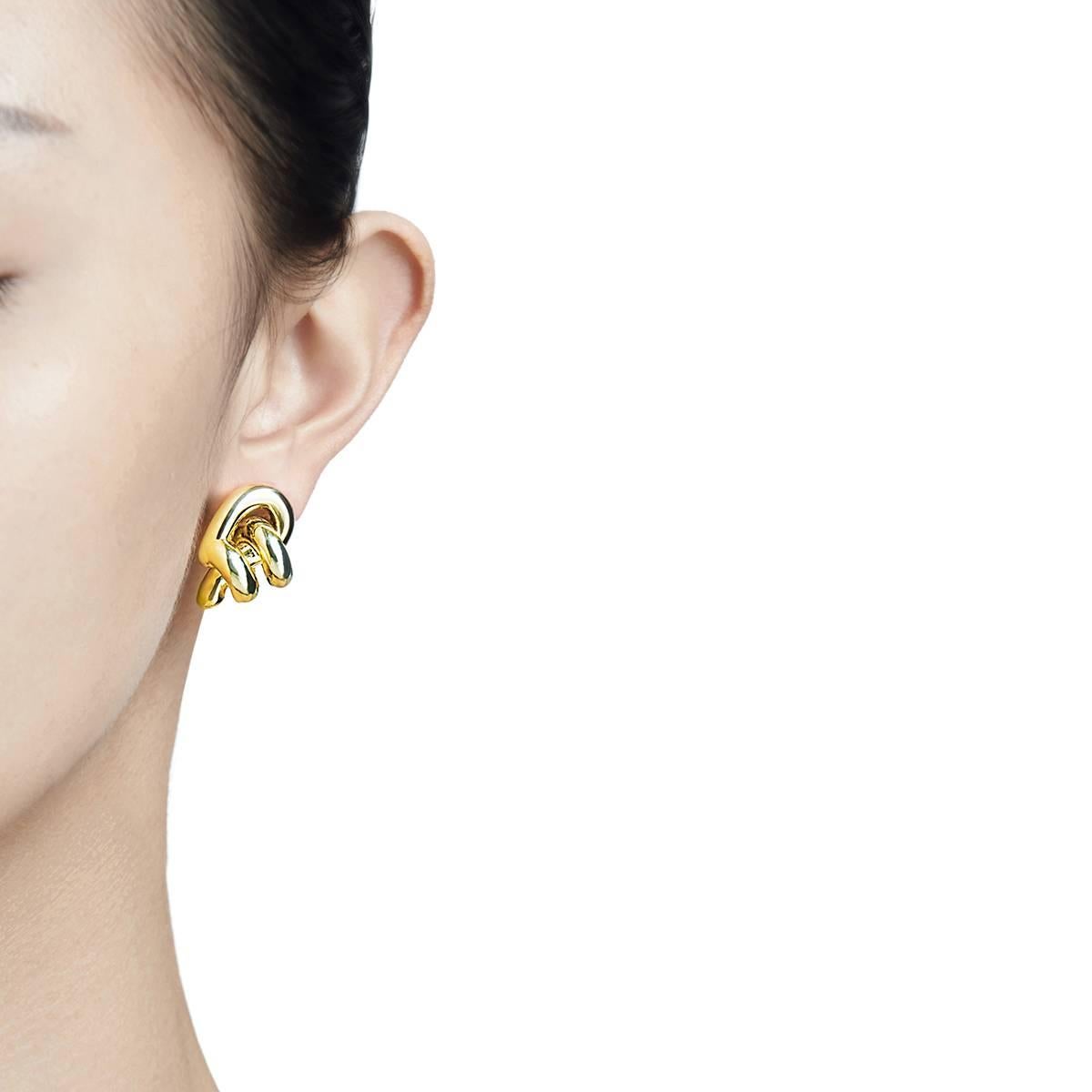 Modern 18 Carat yellow Gold Expansion Earrings For Sale