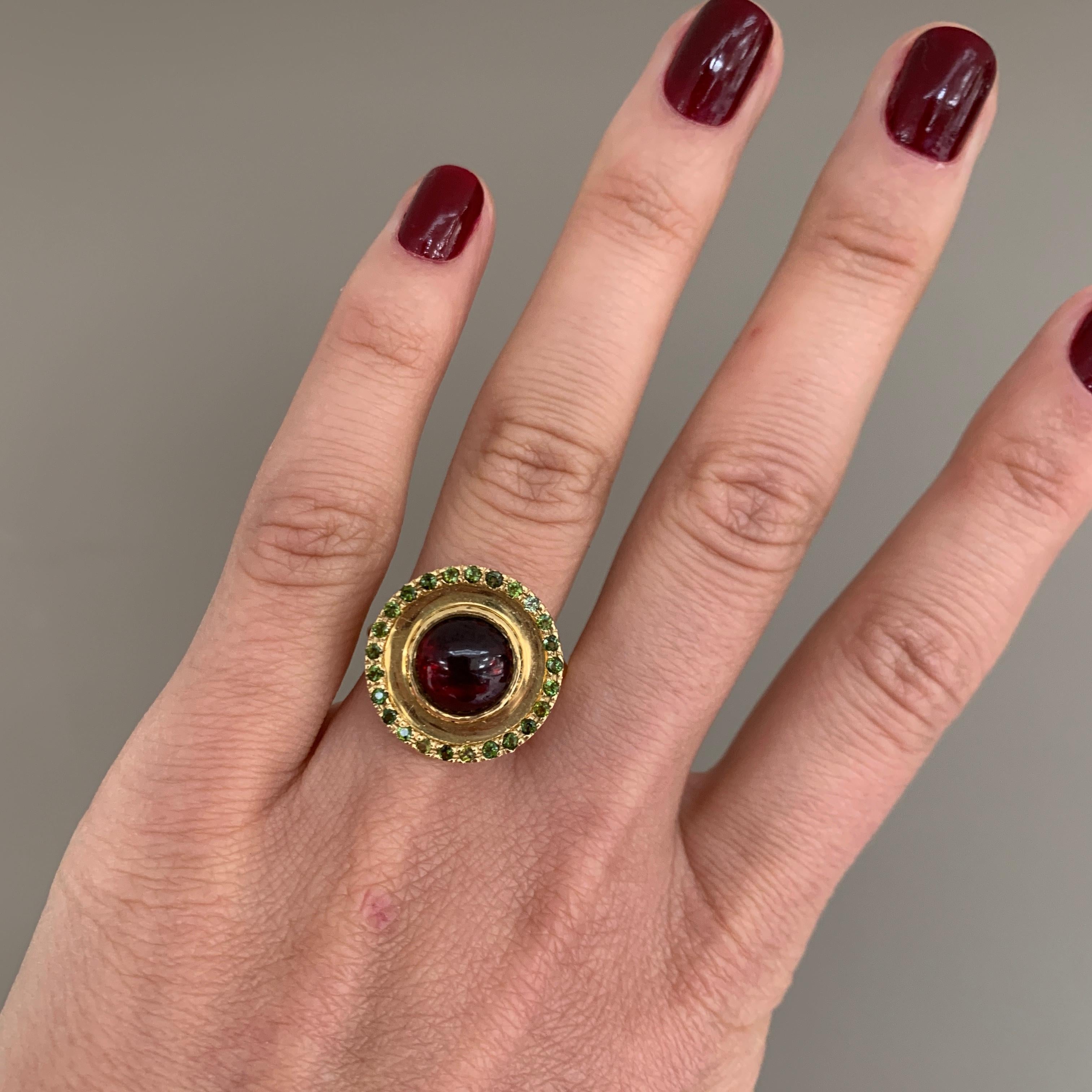 18ct Yellow Gold, Garnet and Green Tourmaline 'Flying Saucer' Ring For Sale 2