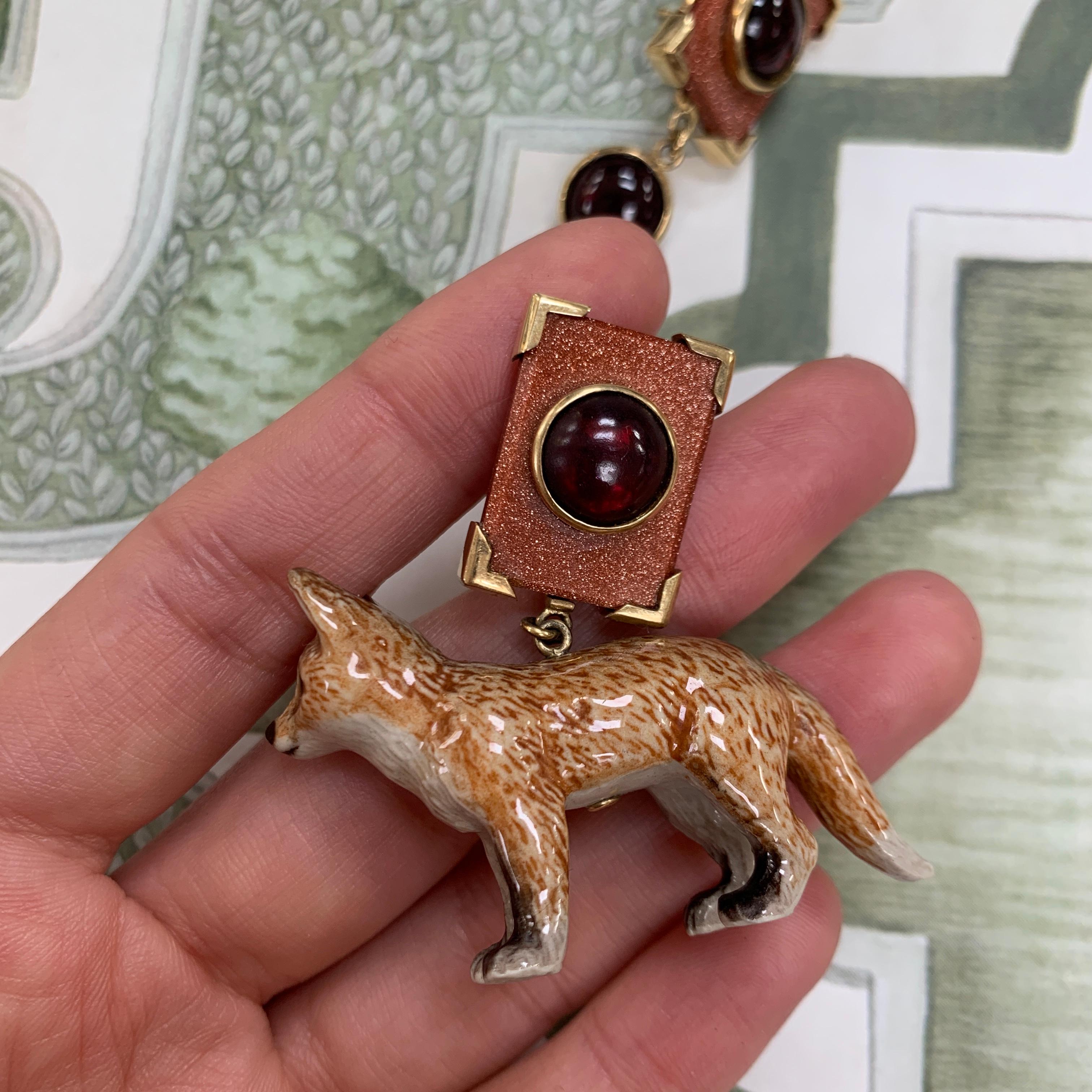 18 Carat Yellow Gold, Garnet, Goldstone and Painted Porcelain Fox Earrings In New Condition For Sale In London, GB