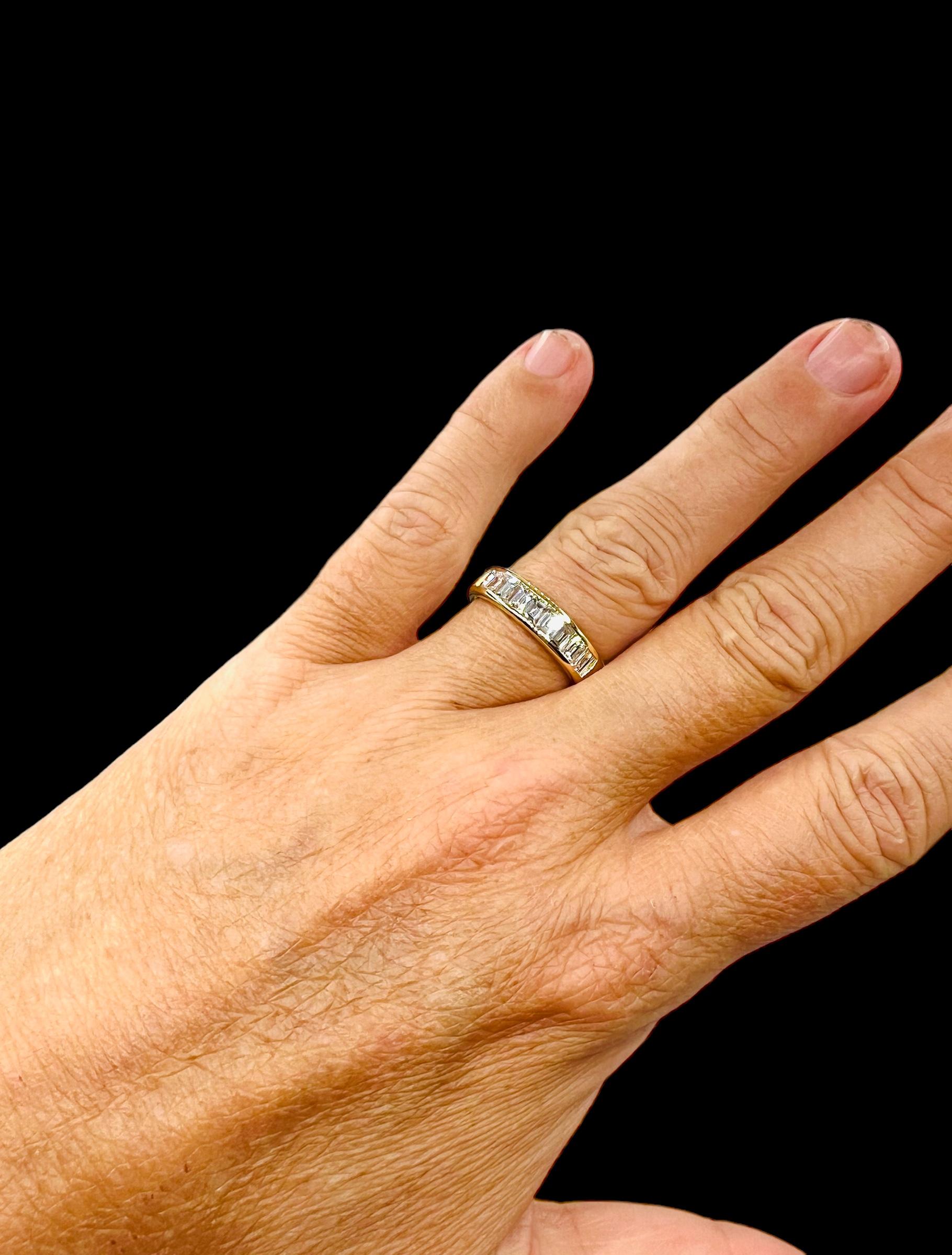 18 Carat Yellow Gold Half-wedding Ring, Set With Baguette-cut Diamonds 1