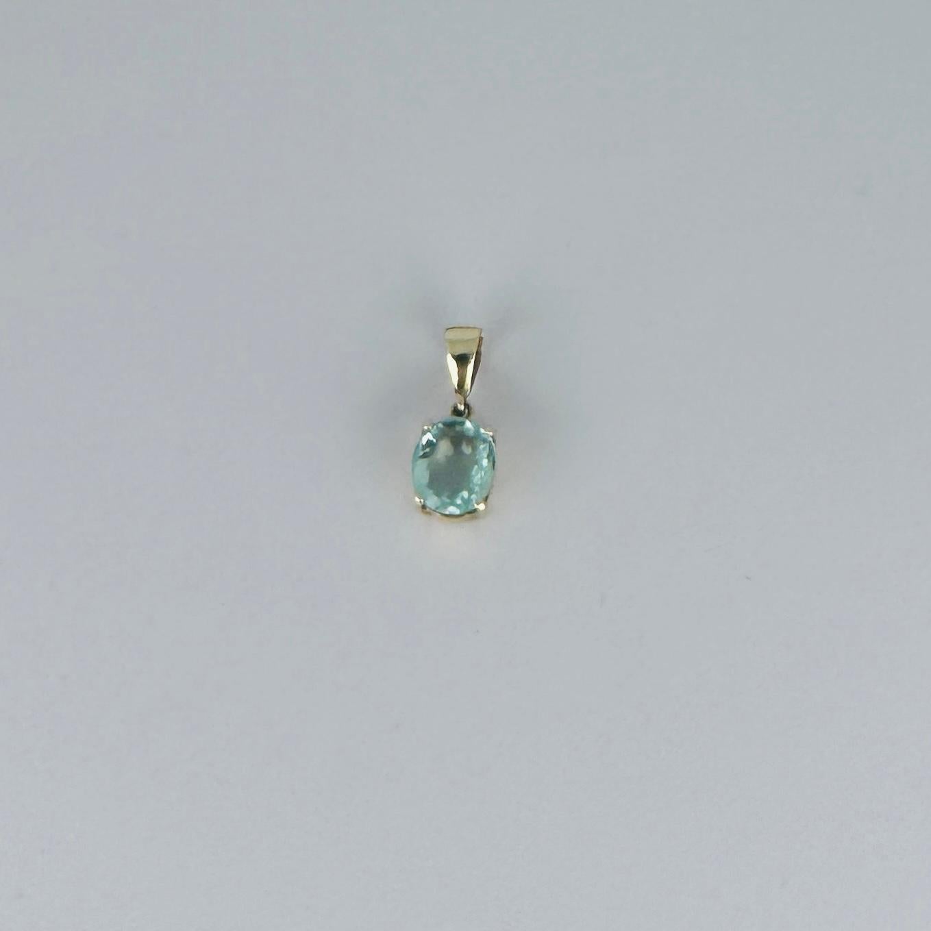 18 carat yellow gold pendant with oval facetted aquamarine For Sale 3