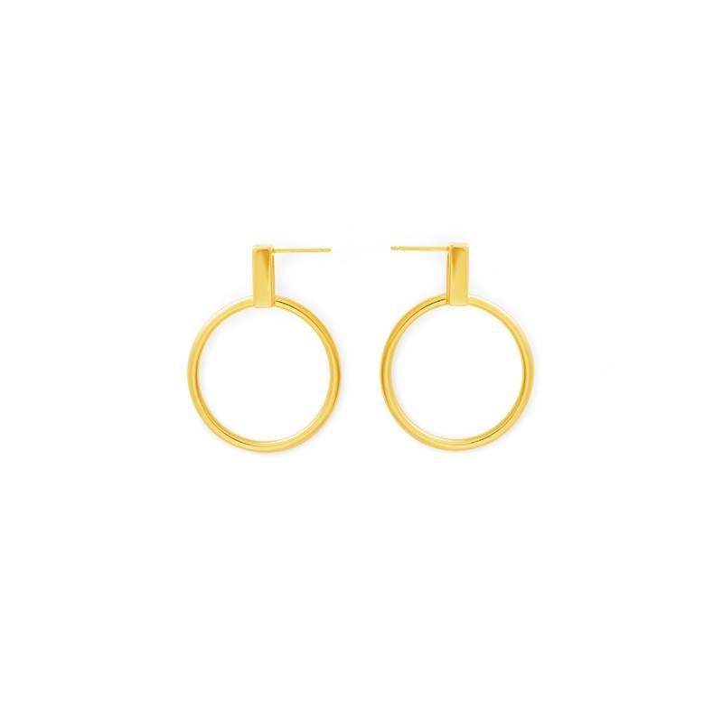 18K Gold hoop earrings with a red agate. Stylish and contemporary in its design. Sleek high polished surface.