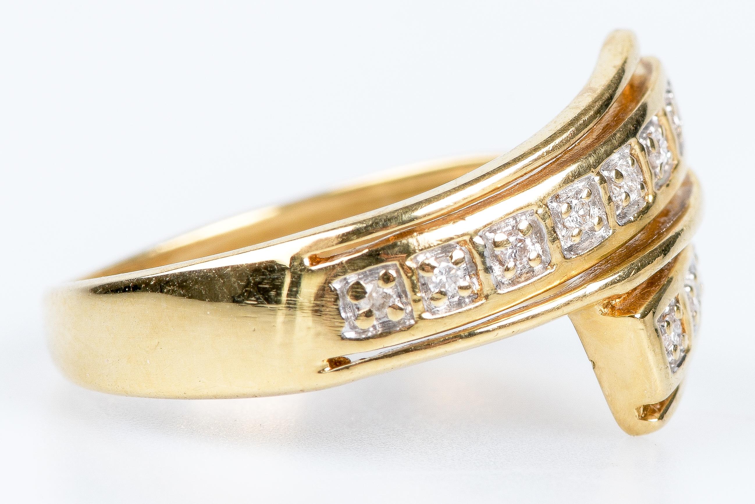 Round Cut 18-carat yellow gold ring decorated with 14 round diamonds of 0.06 carats For Sale