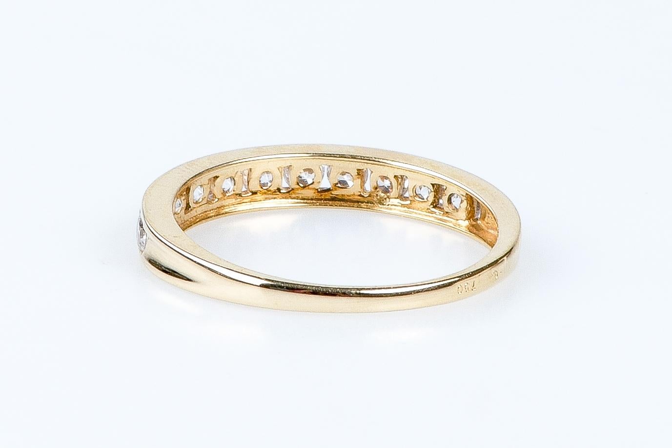 18 carat yellow gold ring For Sale 3
