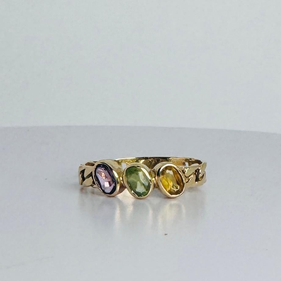 Ring aus 18 Karat Gelbgold mit ovalem, facettiertem Amethyst, Peridot, Citrin im Zustand „Gut“ in Heemstede, NL