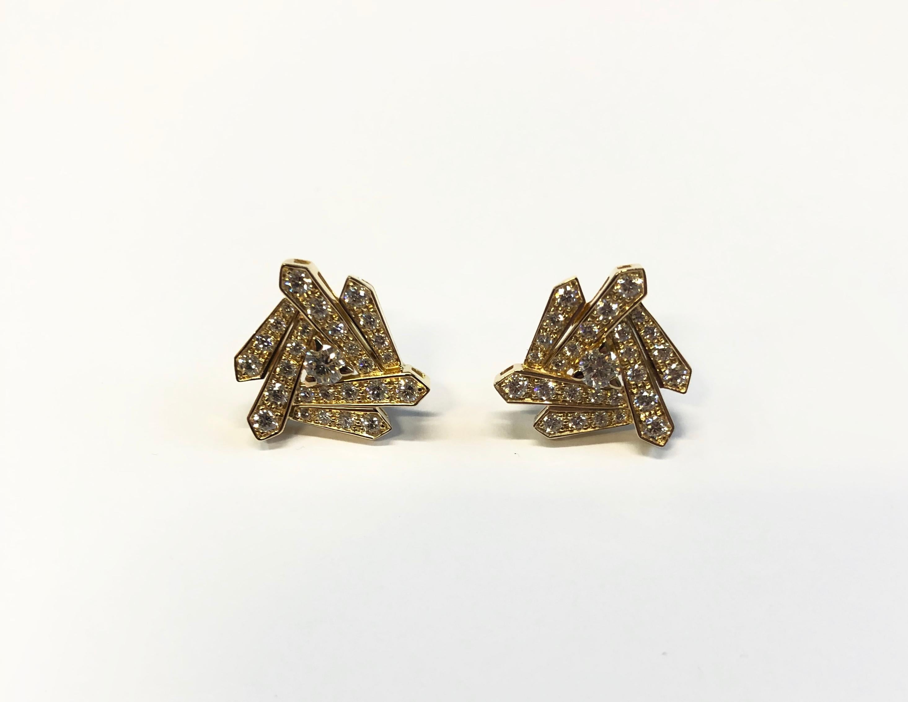 18 Carat Yellow Gold Round Cut Diamonds Stud Earrings featuring 1.30 carats, color G, clarity VVS1; total piece weight 8.30 gr
Handmade in Italy 
Ready in stock

Art Deco Collection
The shapes and the spirit of the American Art Deco From the first