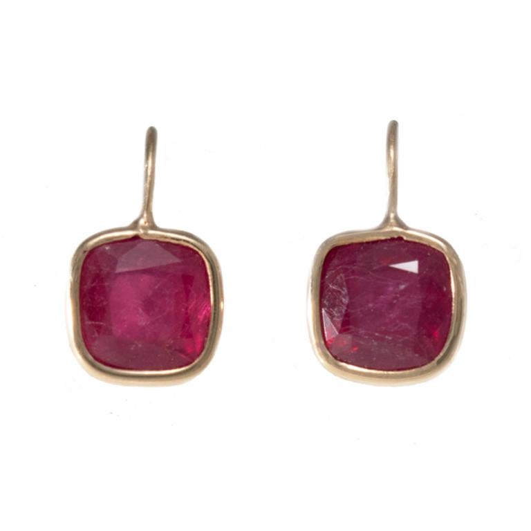 18 Carat Yellow Gold Ruby Earrings In New Condition In London, GB