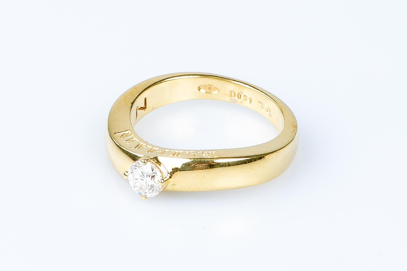 18 carat yellow gold solitaire BALMAIN round brillant cut diamond ring  8