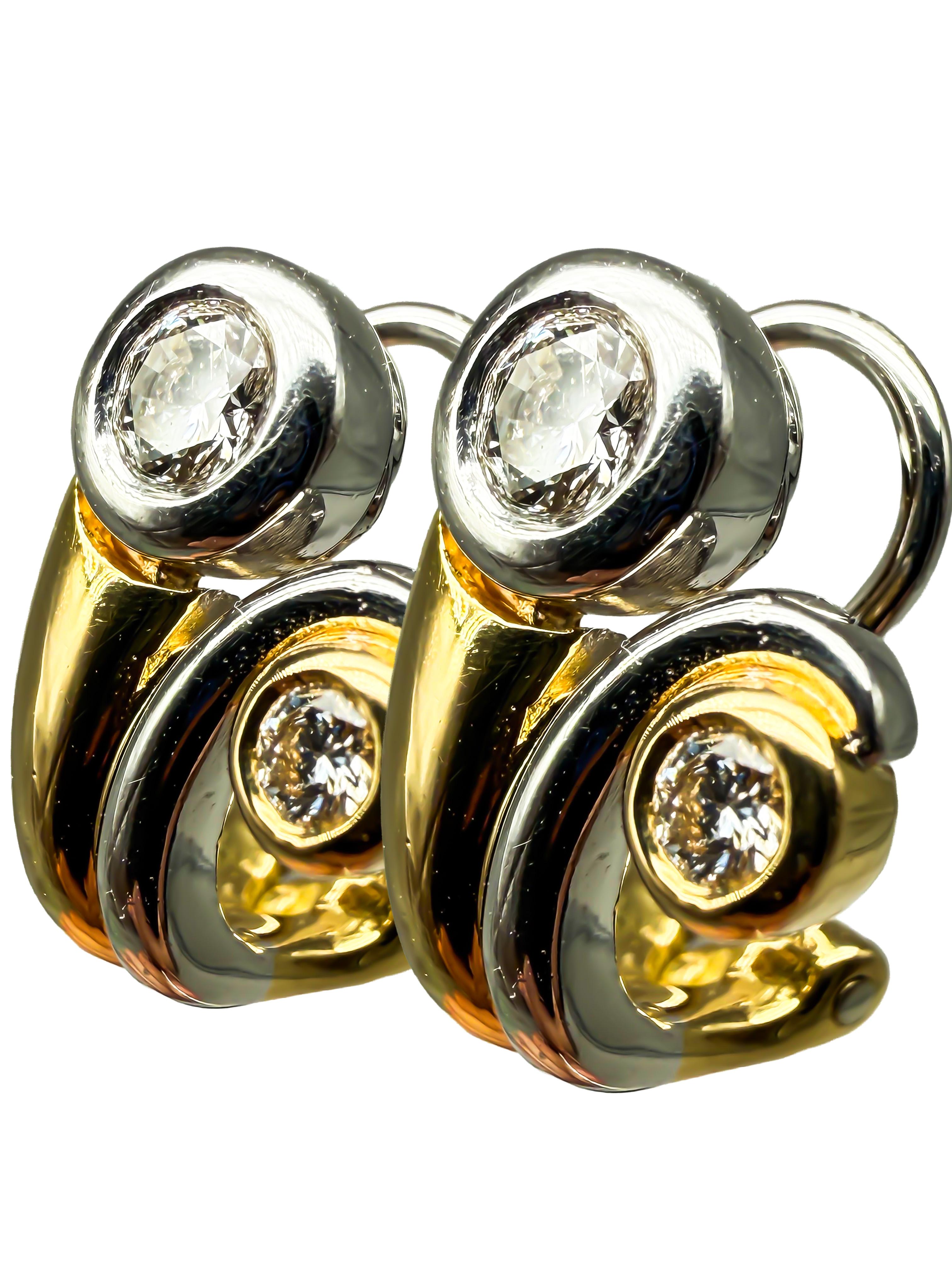 Moderne Boucles d'oreilles en or jaune 18 carats avec diamants naturels en vente