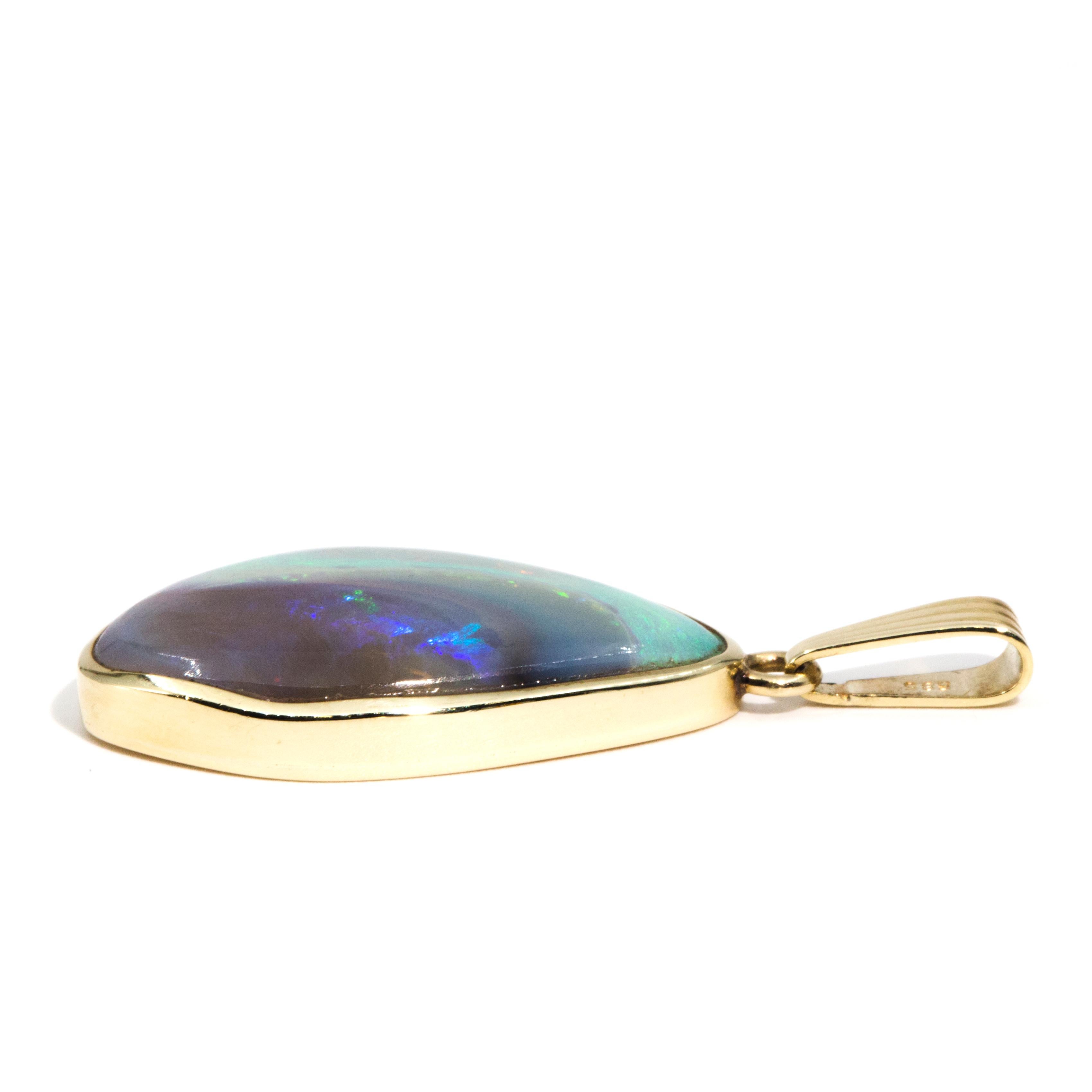 18 Carat Yellow Gold Triangular Freeform Green Red Violet Opal Vintage Pendant 1