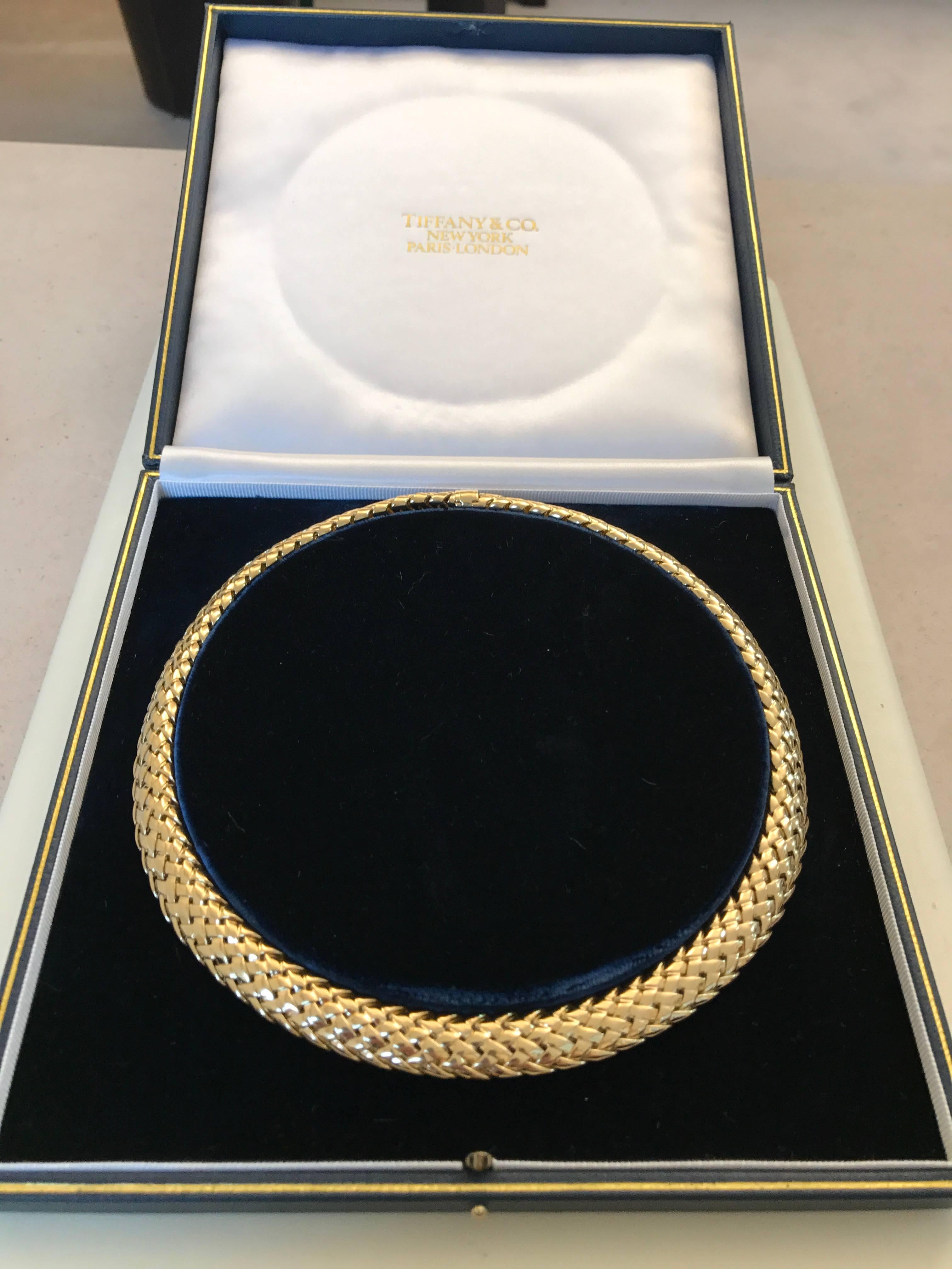 Women's 18K Yellow Gold Vannerie Necklace by Tiffany & Co. For Sale