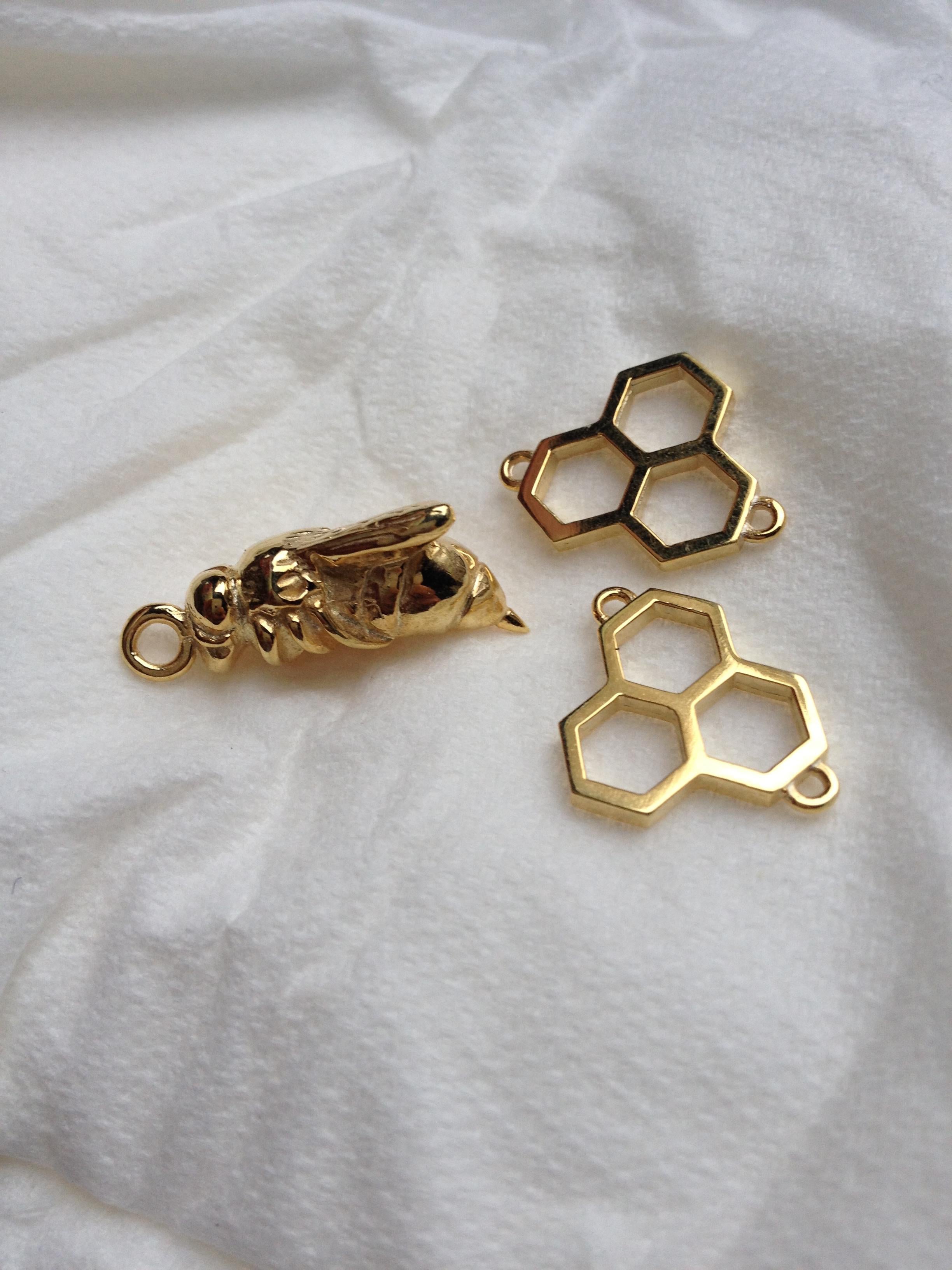 18 Carat Yellow Gold Vermeil Bee and Honeycomb Earrings For Sale 5