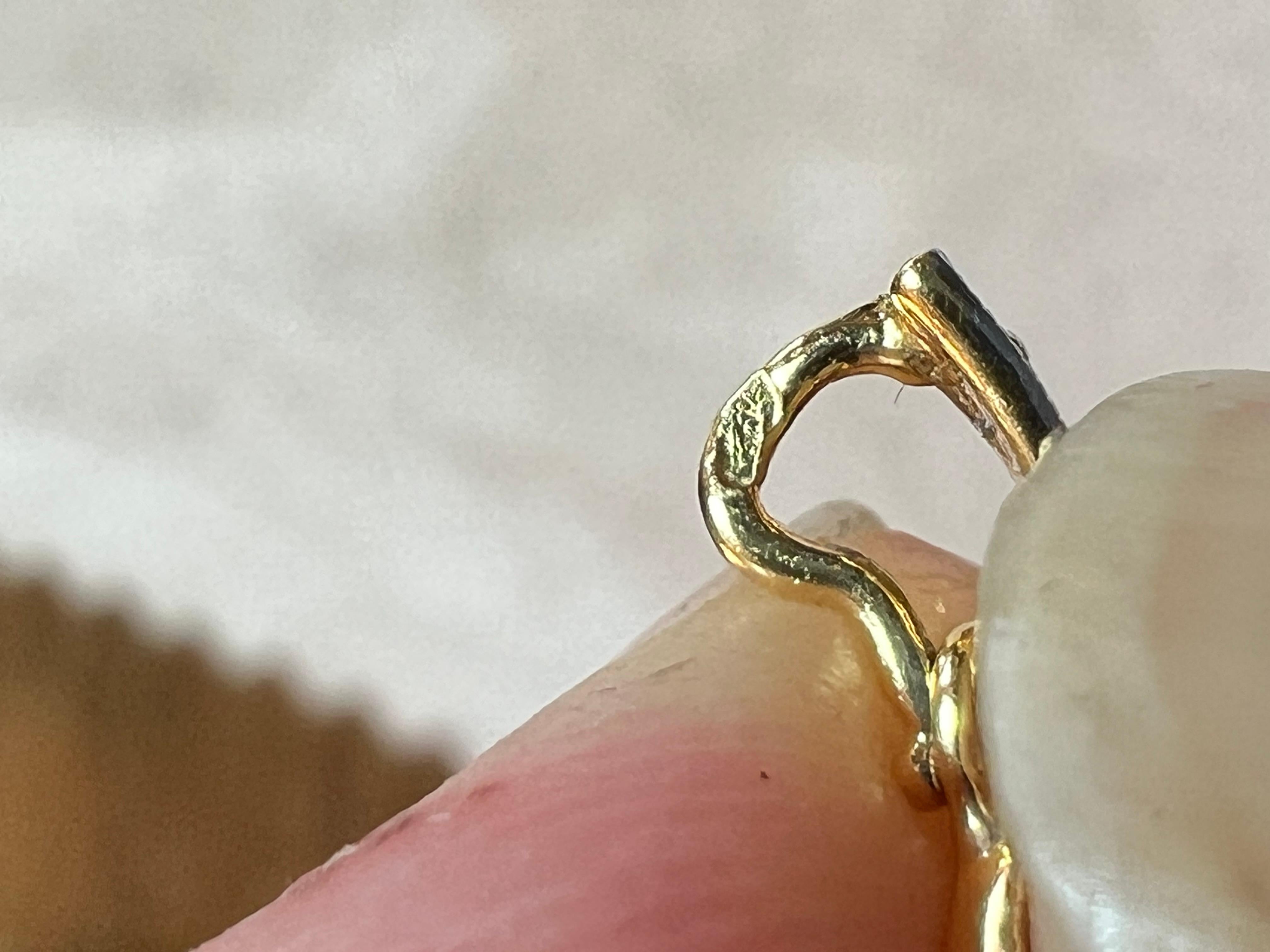 18 Carat Yellow Gold Vintage Cross with 6 Sapphires and 5 Brilliants In Good Condition In SAINT-OUEN-SUR-SEINE, FR