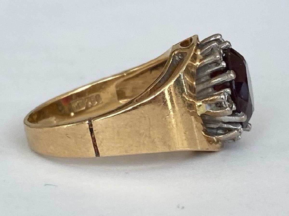 Bague vintage en or jaune 18 carats avec grenat et diamants de 3,00 carats en vente 2