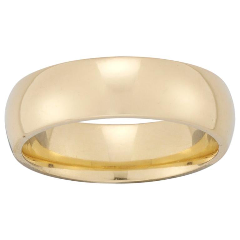18 Carat Yellow Gold Wedding Ring For Sale