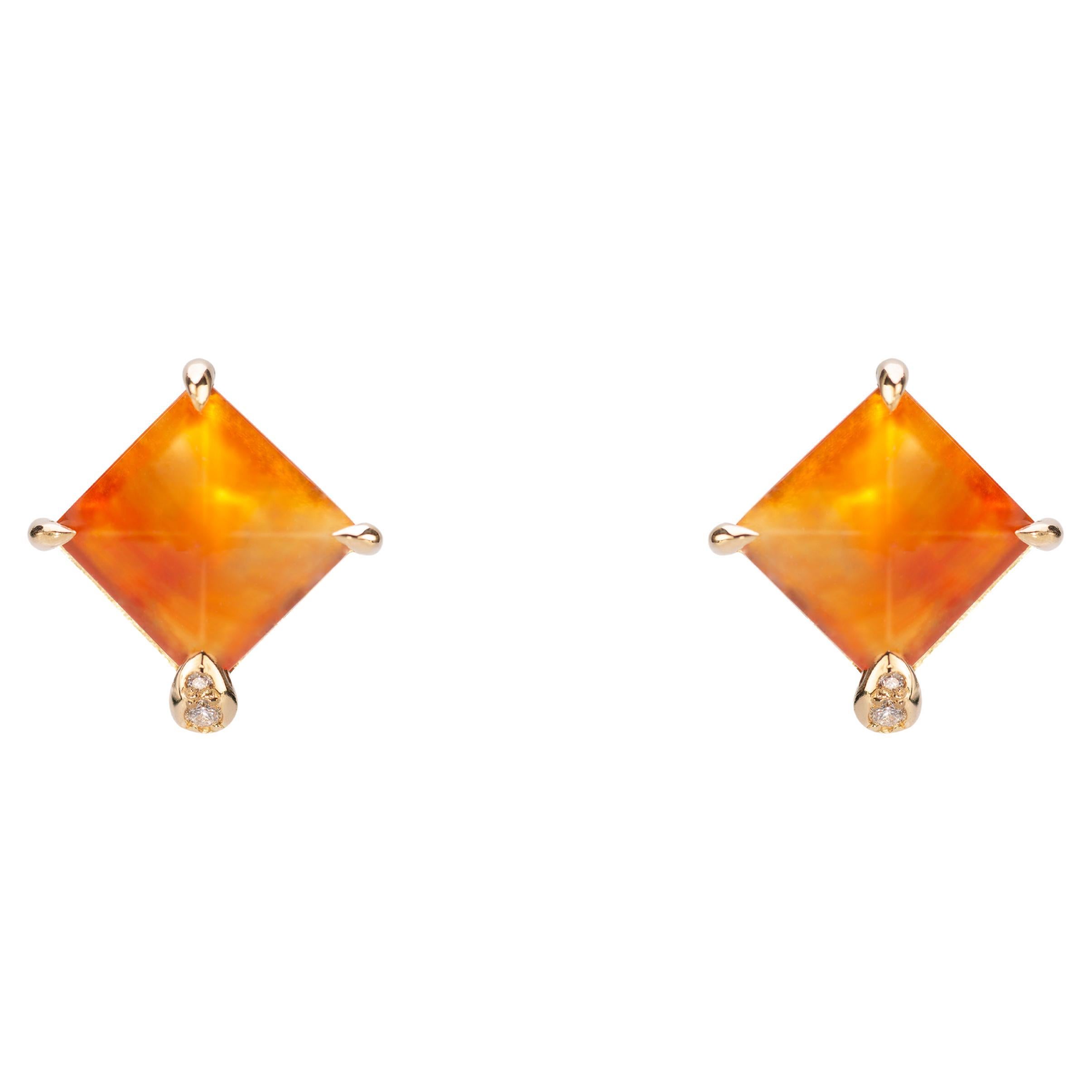 18 Carat Yellow Gold White Diamonds Carnelian Handcrafted Stud Design Earring