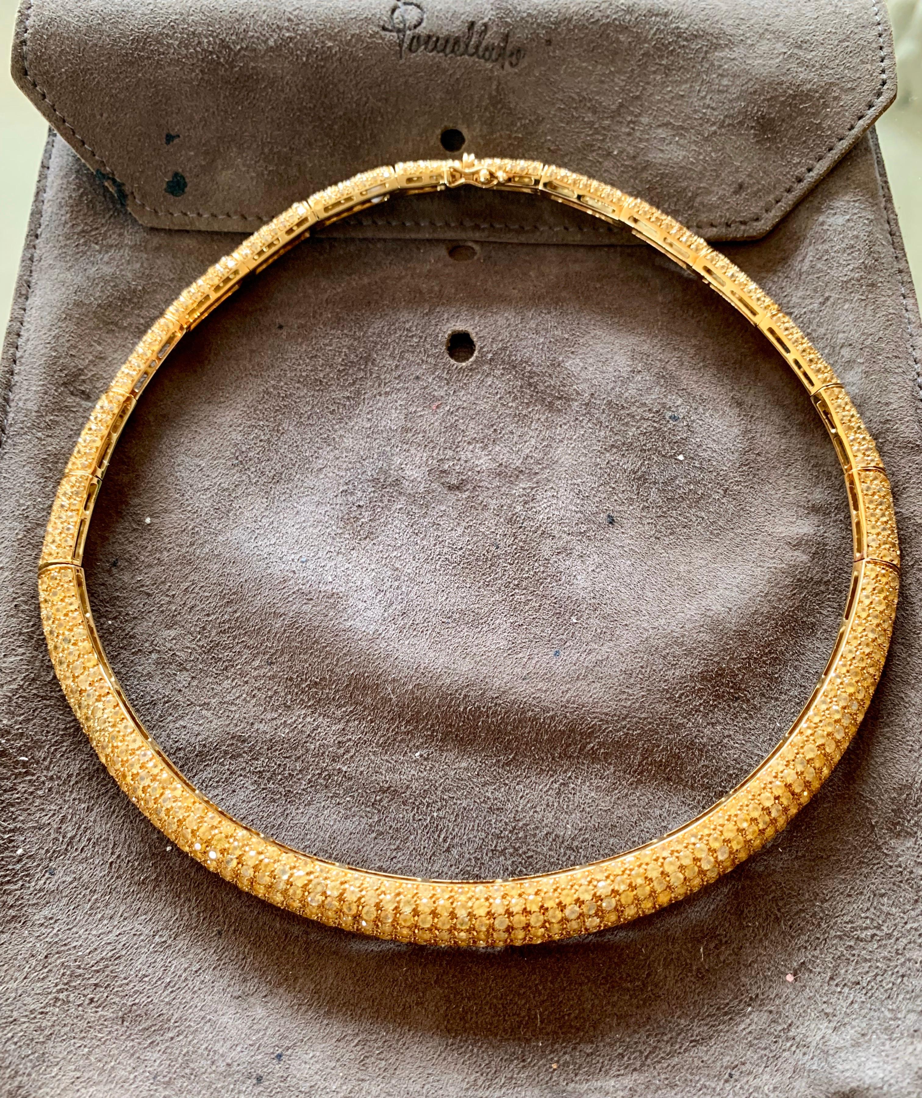18 Carat Yellow Gold and Yellow Sapphire Choker In Excellent Condition For Sale In  London, GB