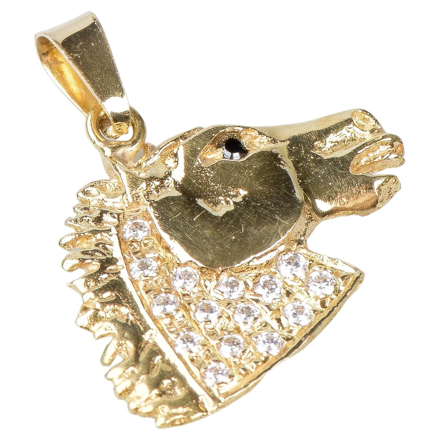 18 carat yellow gold zirconium oxides horse pendant 