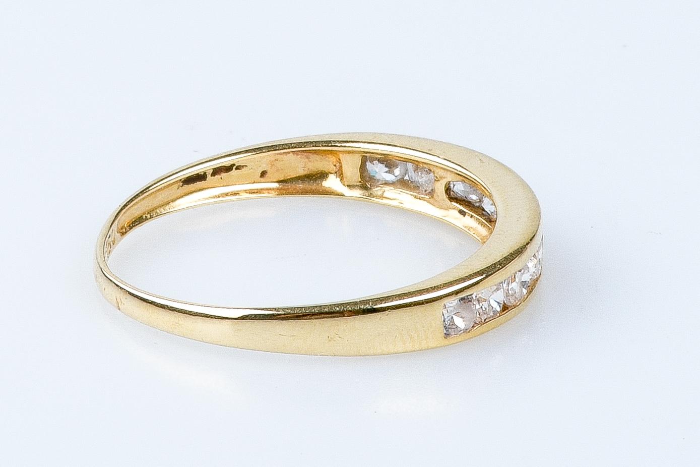 18 carat yellow gold zirconium oxides ring For Sale 1