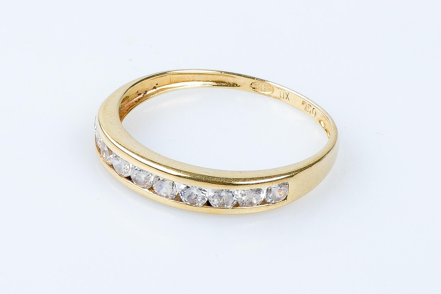 18 carat yellow gold zirconium oxides ring For Sale 4