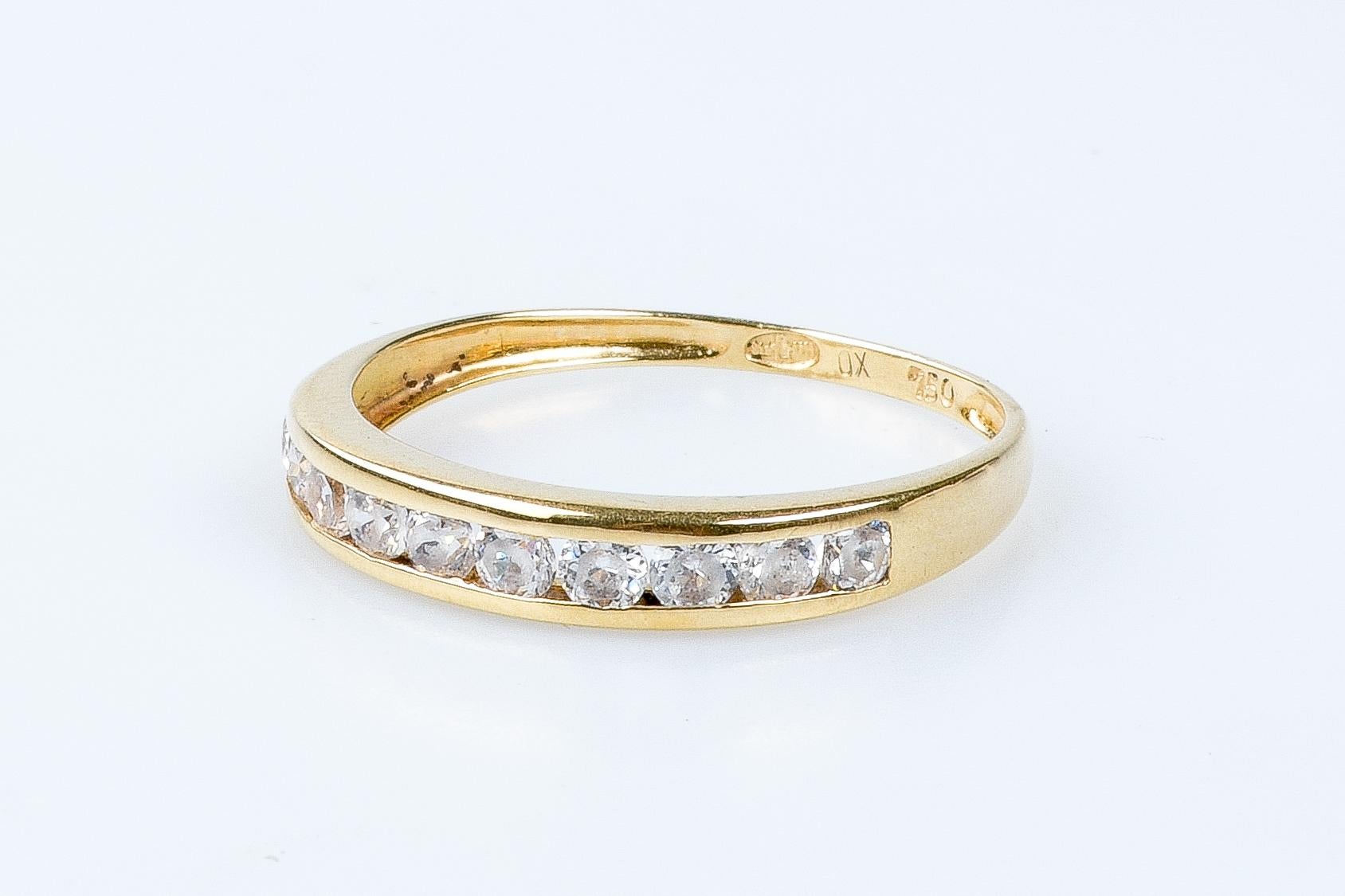 18 carat yellow gold zirconium oxides ring For Sale 5