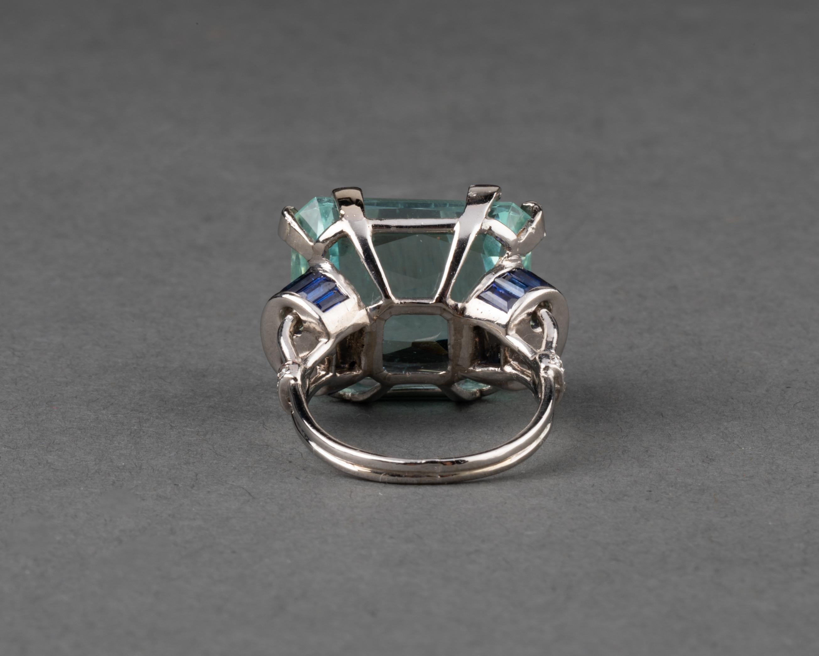 18 Carat Aquamarine and Sapphires French Art Deco Ring 5