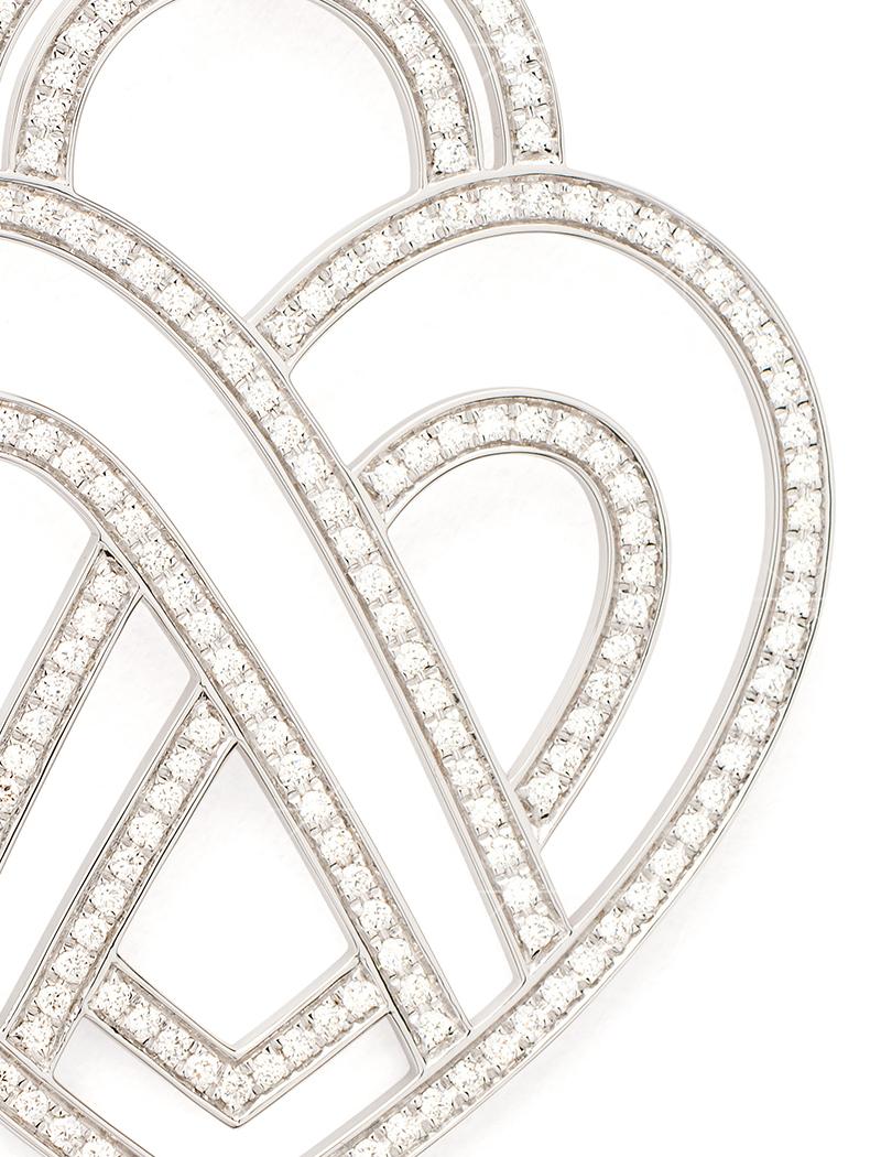 Taille brillant Collier en or blanc 18 carats et diamants, Collection Coeur Entrelacé en vente
