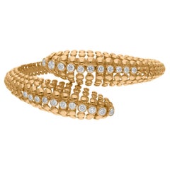 1.8 Carats SI/H Round Brilliant Cut Diamond Wrap Bangle Bracelet en or jaune 18k