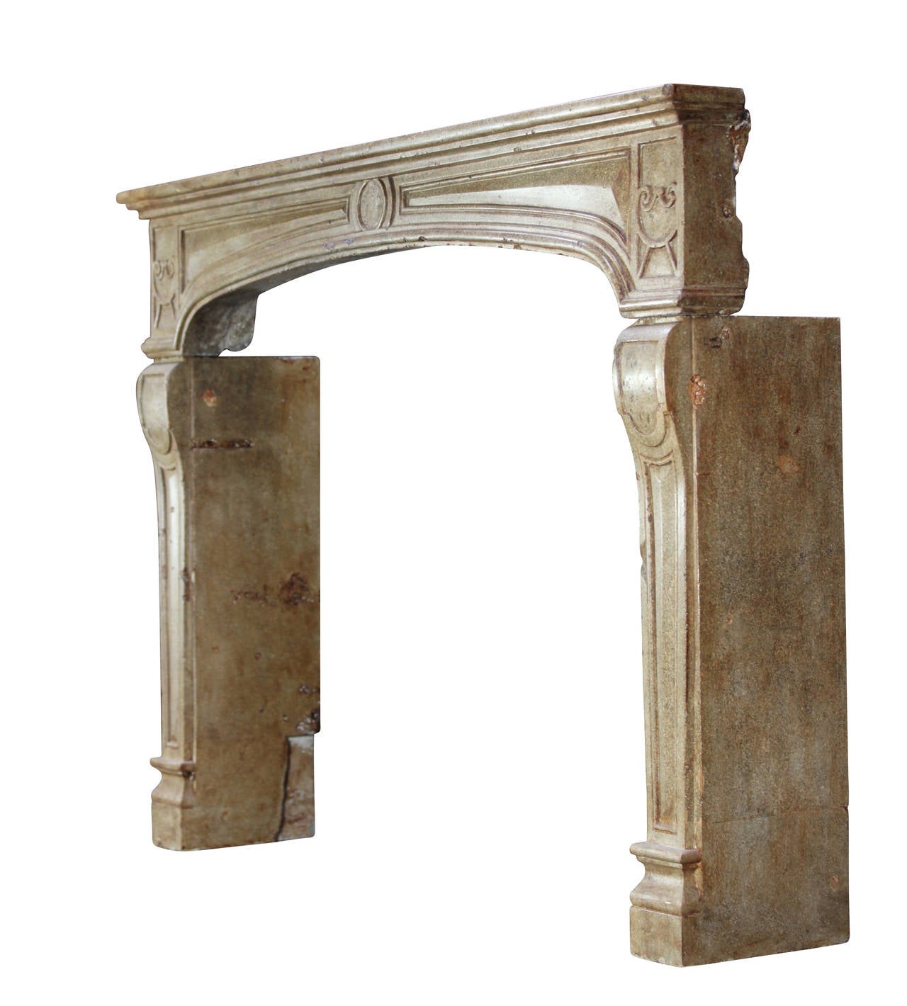 18 Century French Cosy Grand Hard Limestone Antique Fireplace Surround For Sale 1